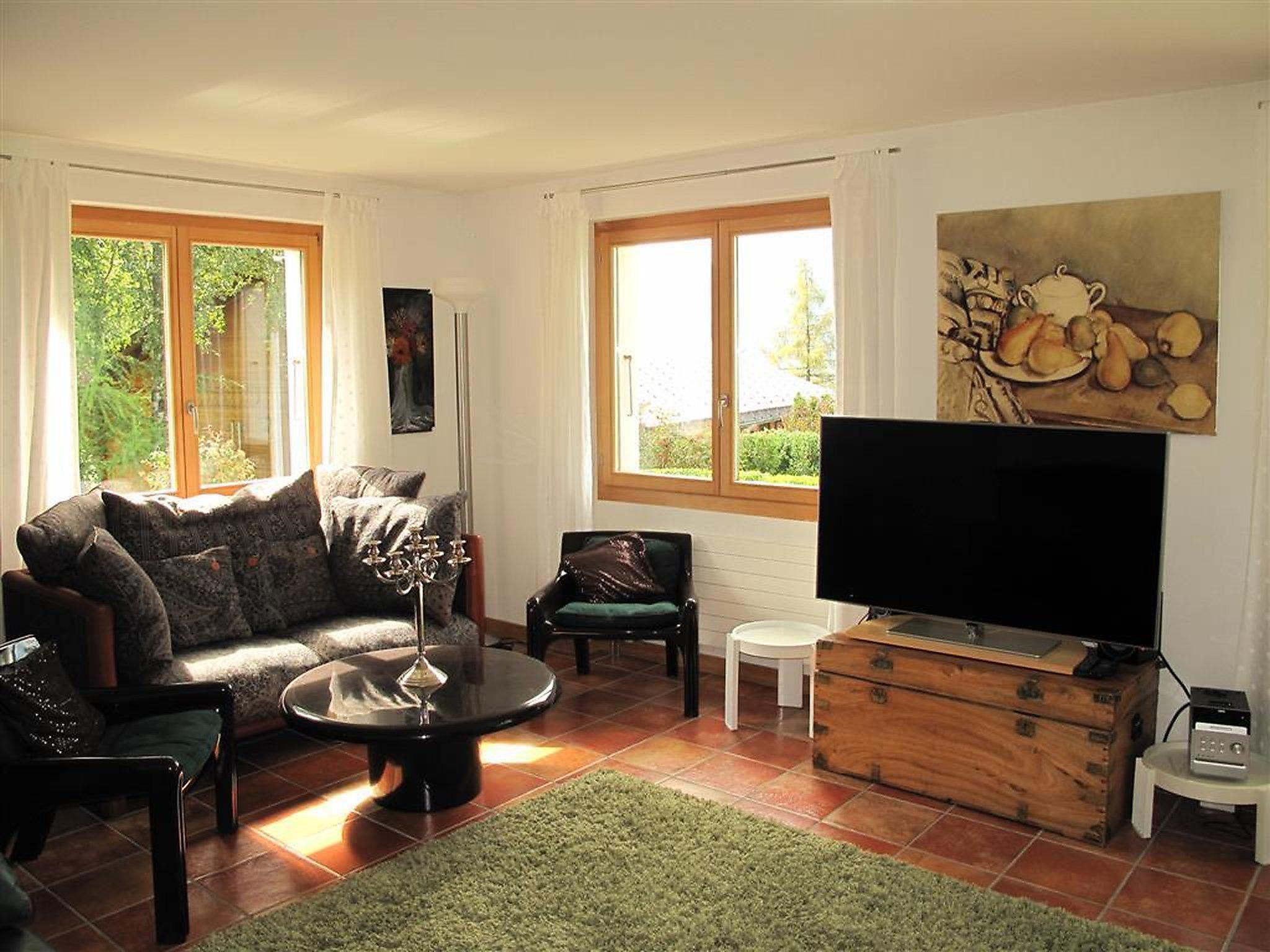 Photo 12 - 3 bedroom Apartment in Saanen