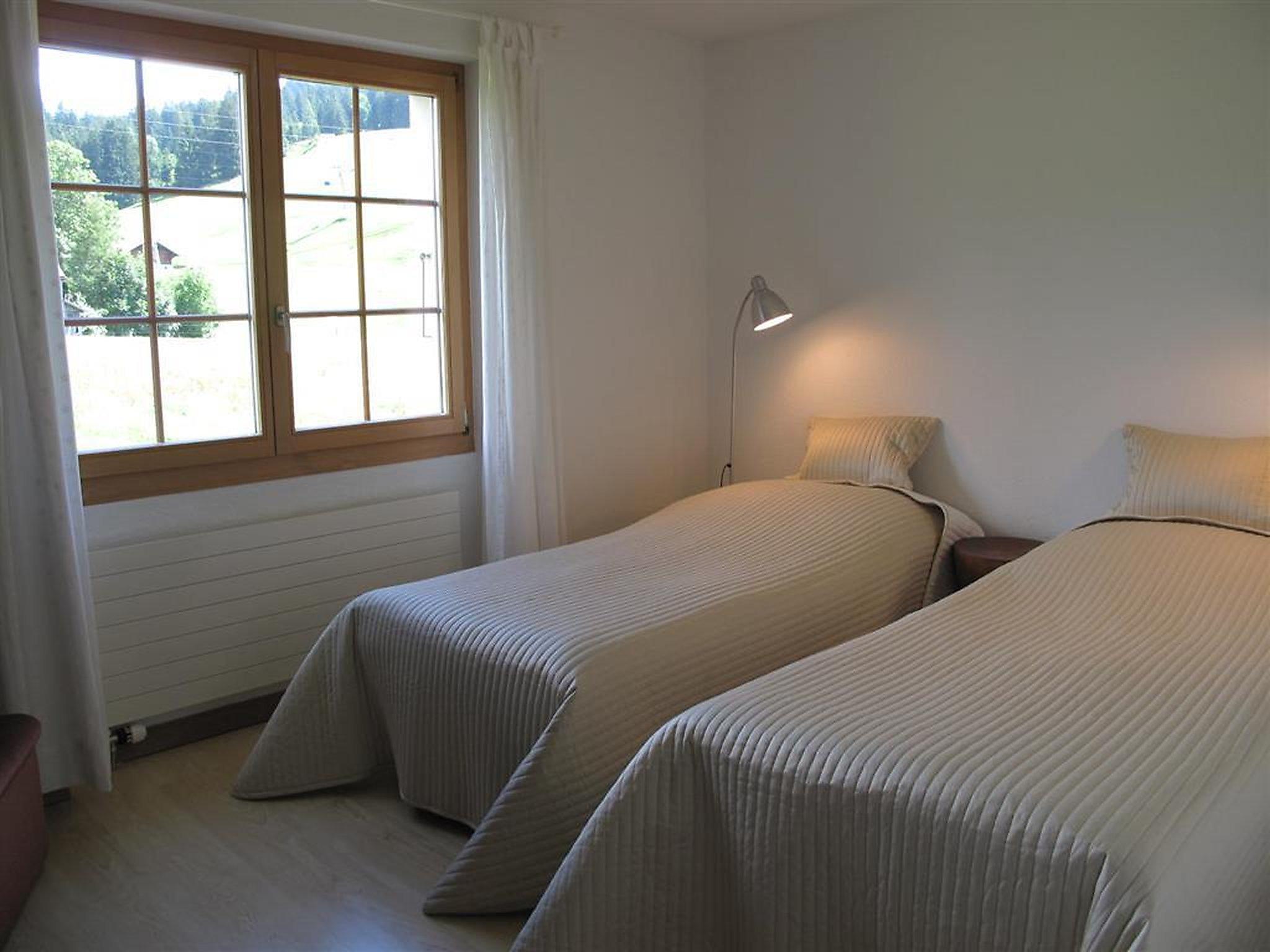 Photo 16 - 3 bedroom Apartment in Saanen