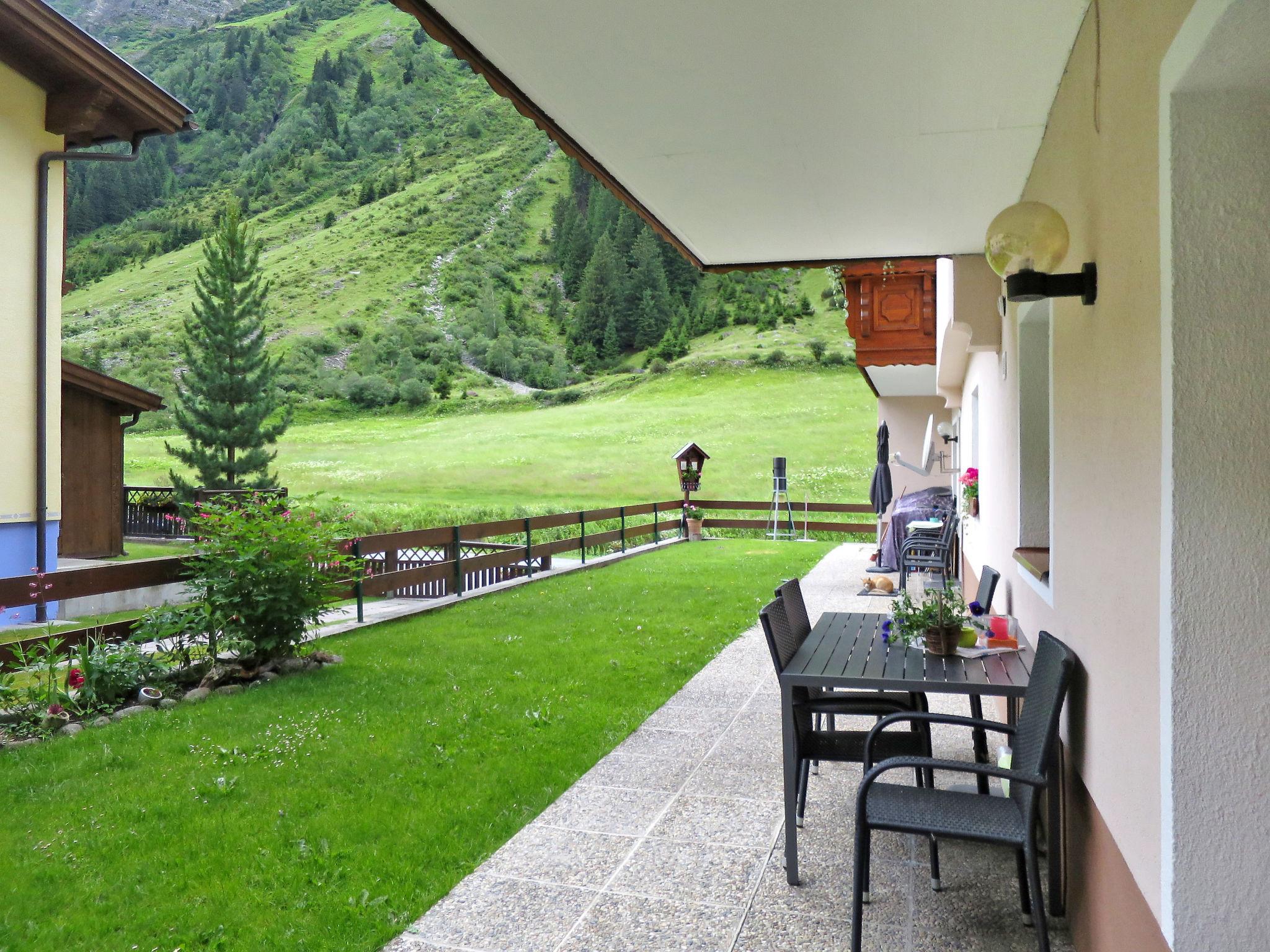 Foto 5 - Apartamento de 1 habitación en Sankt Leonhard im Pitztal con jardín y terraza