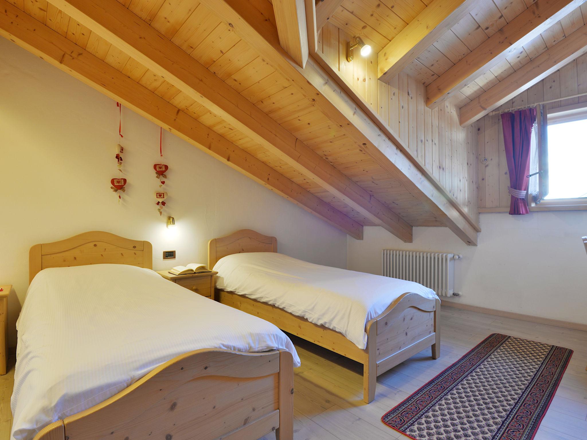 Foto 5 - Apartamento de 3 quartos em San Giovanni di Fassa-Sèn Jan com jardim