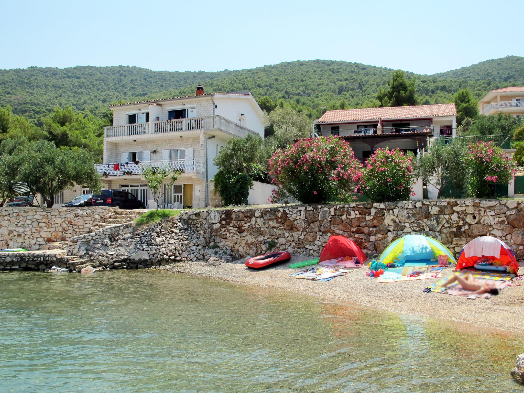 Foto 11 - Apartamento de 2 quartos em Sibenik com vistas do mar