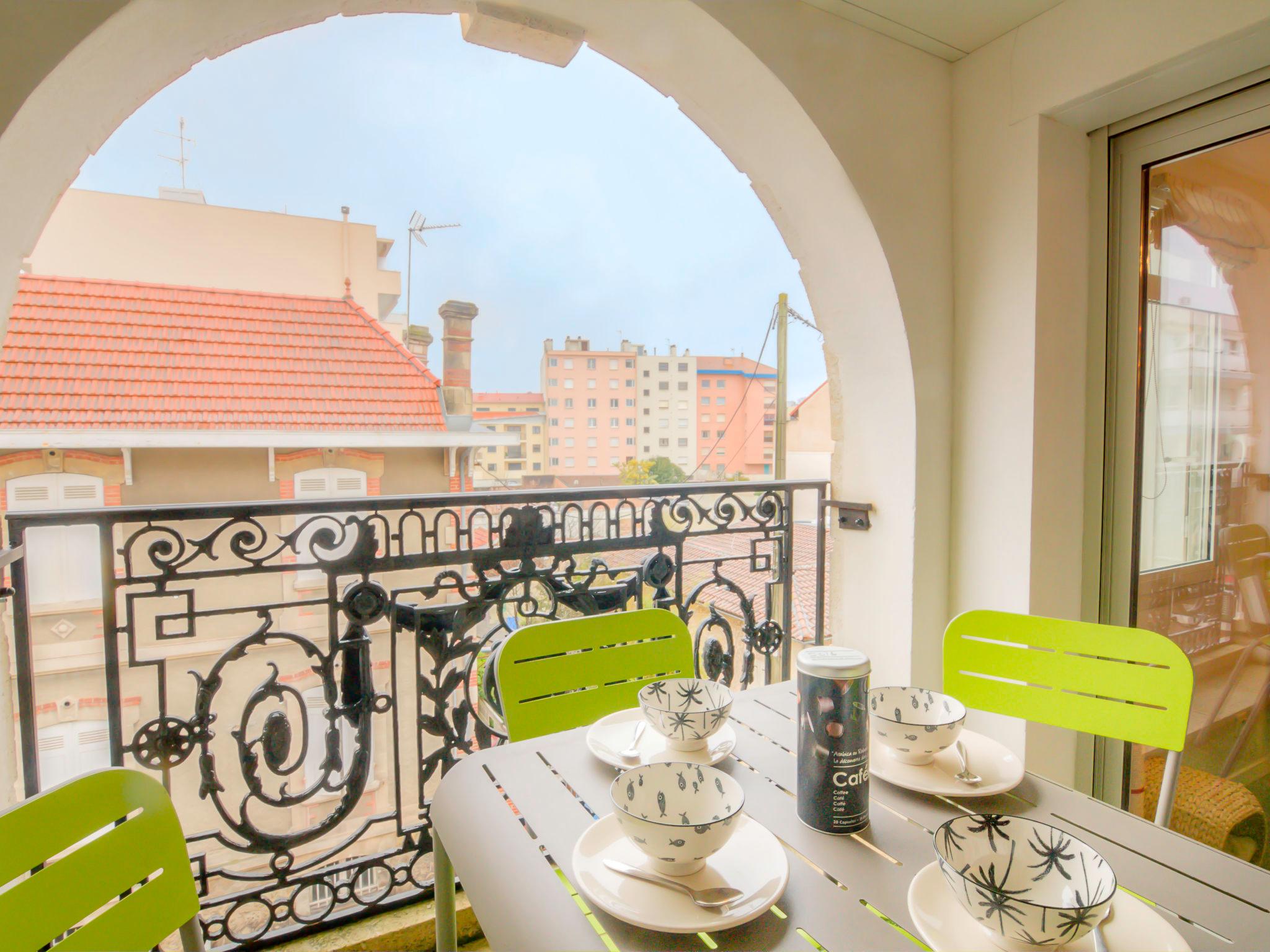 Photo 22 - 2 bedroom Apartment in Arcachon with terrace and sea view