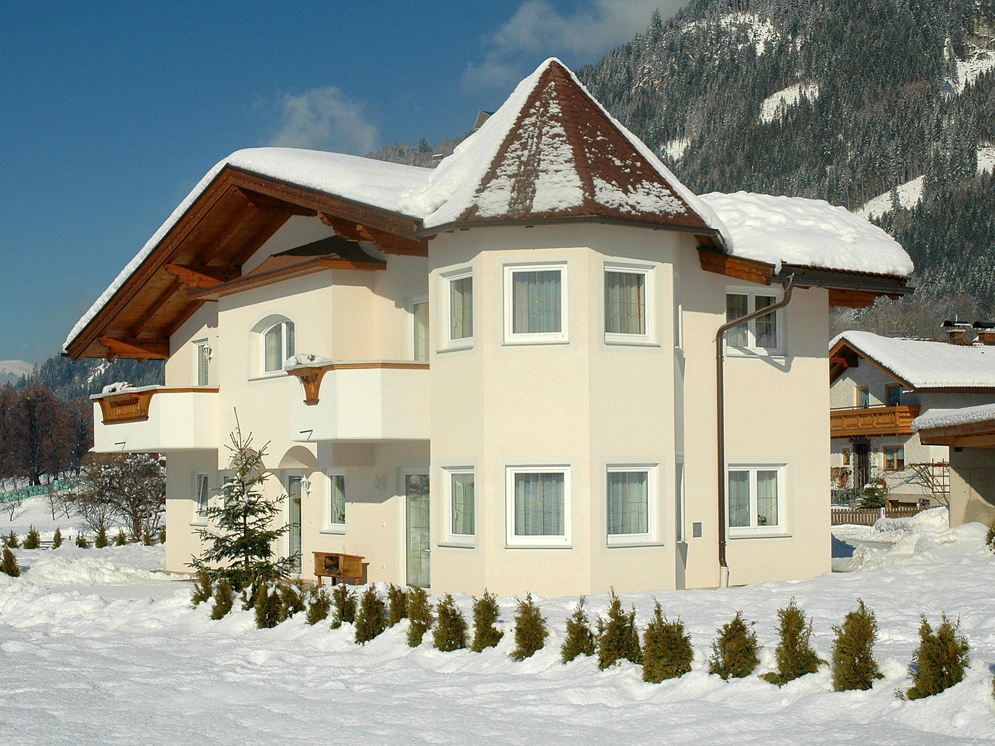 Photo 22 - 1 bedroom Apartment in Stumm with mountain view