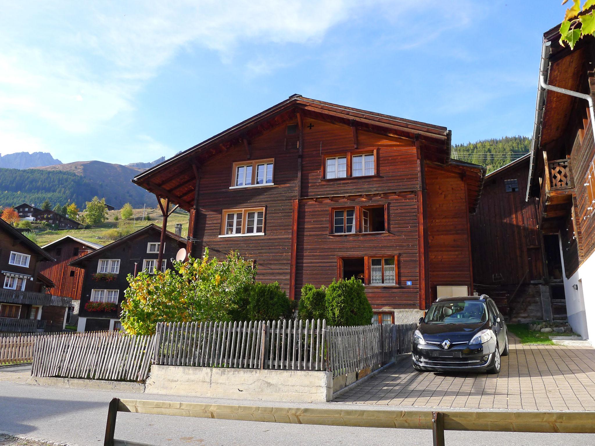 Photo 22 - Appartement de 3 chambres à Tujetsch avec vues sur la montagne