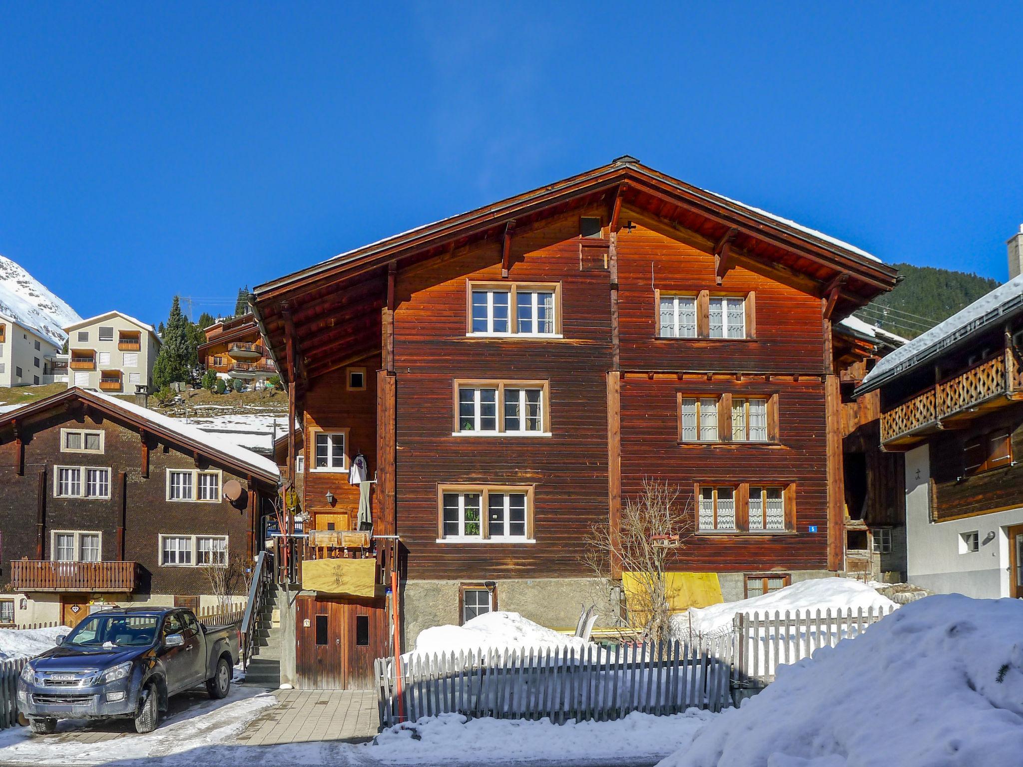 Photo 24 - Appartement de 3 chambres à Tujetsch avec vues sur la montagne