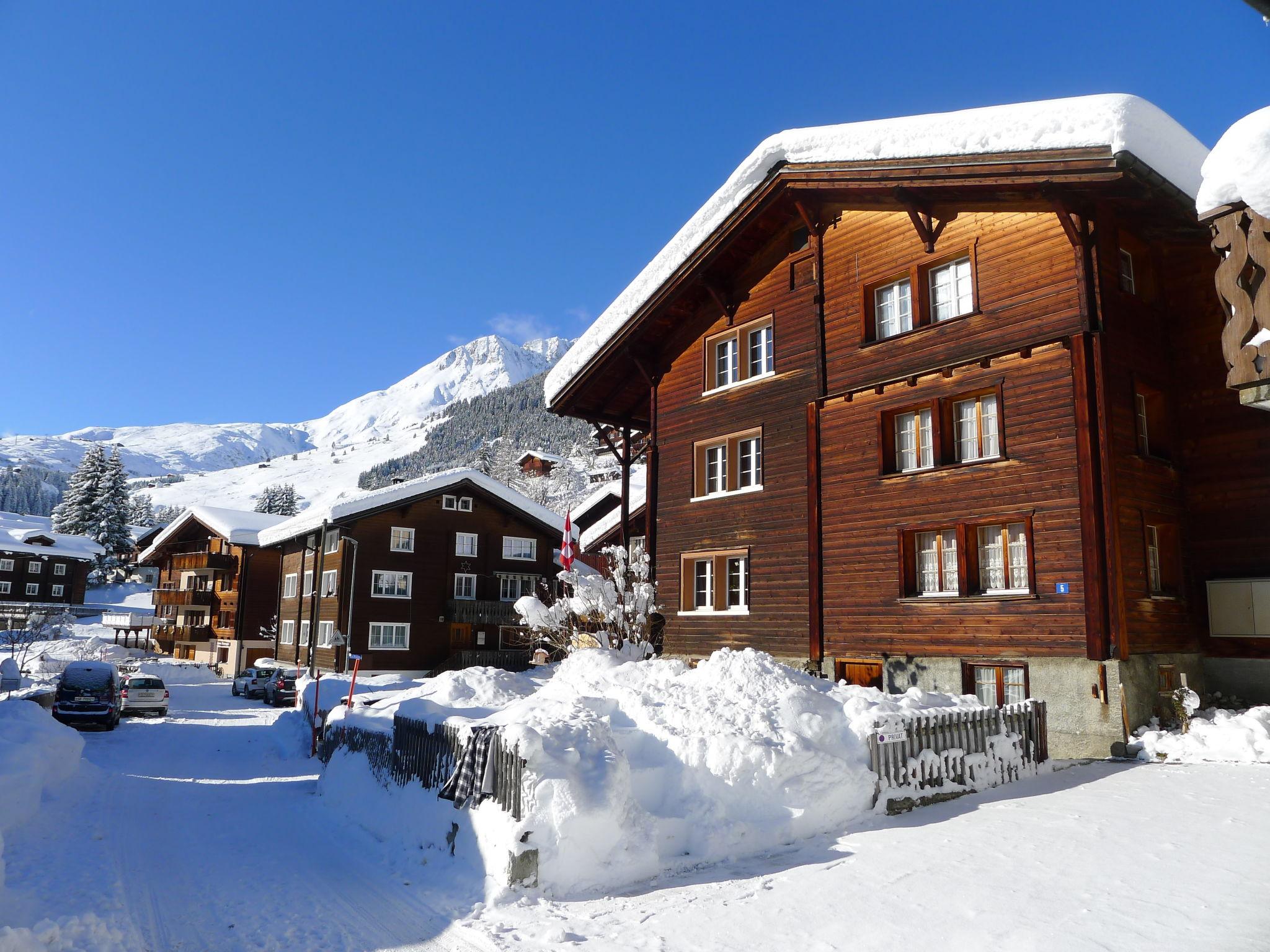 Photo 25 - Appartement de 3 chambres à Tujetsch avec vues sur la montagne