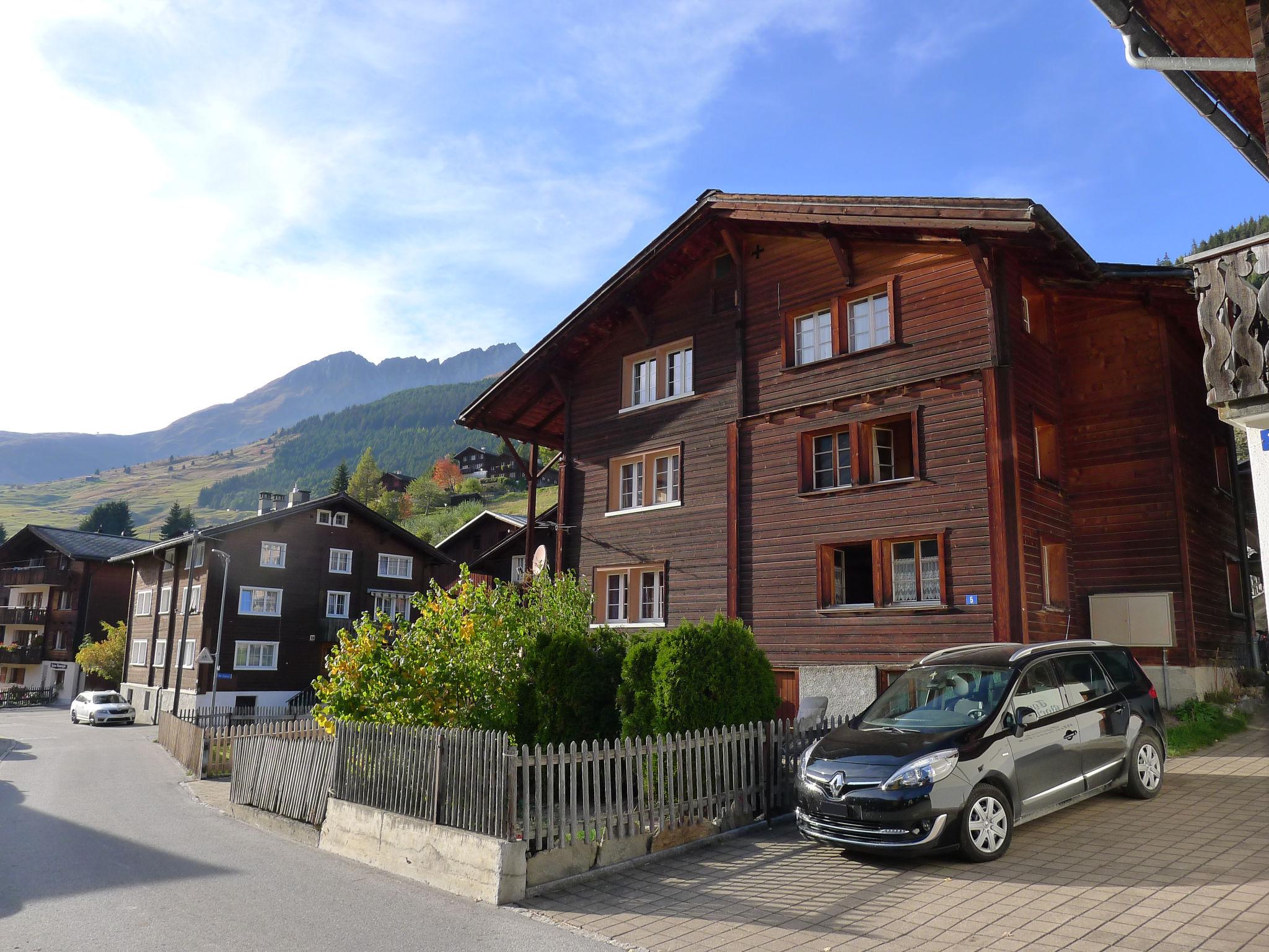 Photo 20 - 3 bedroom Apartment in Tujetsch with mountain view