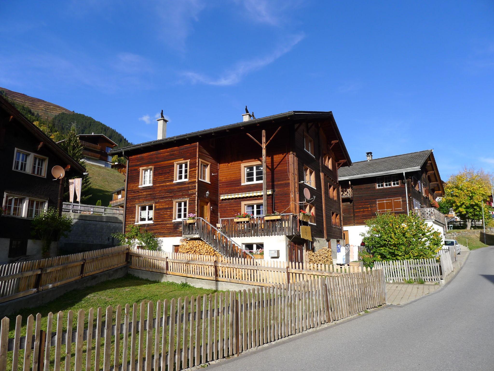 Photo 19 - Appartement de 3 chambres à Tujetsch avec vues sur la montagne