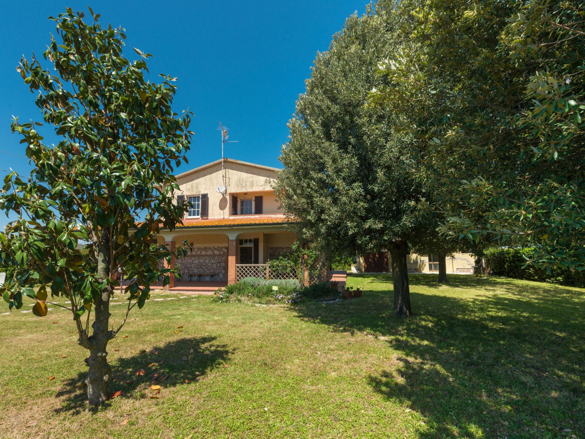 Photo 25 - Maison de 3 chambres à Grosseto avec jardin et vues à la mer