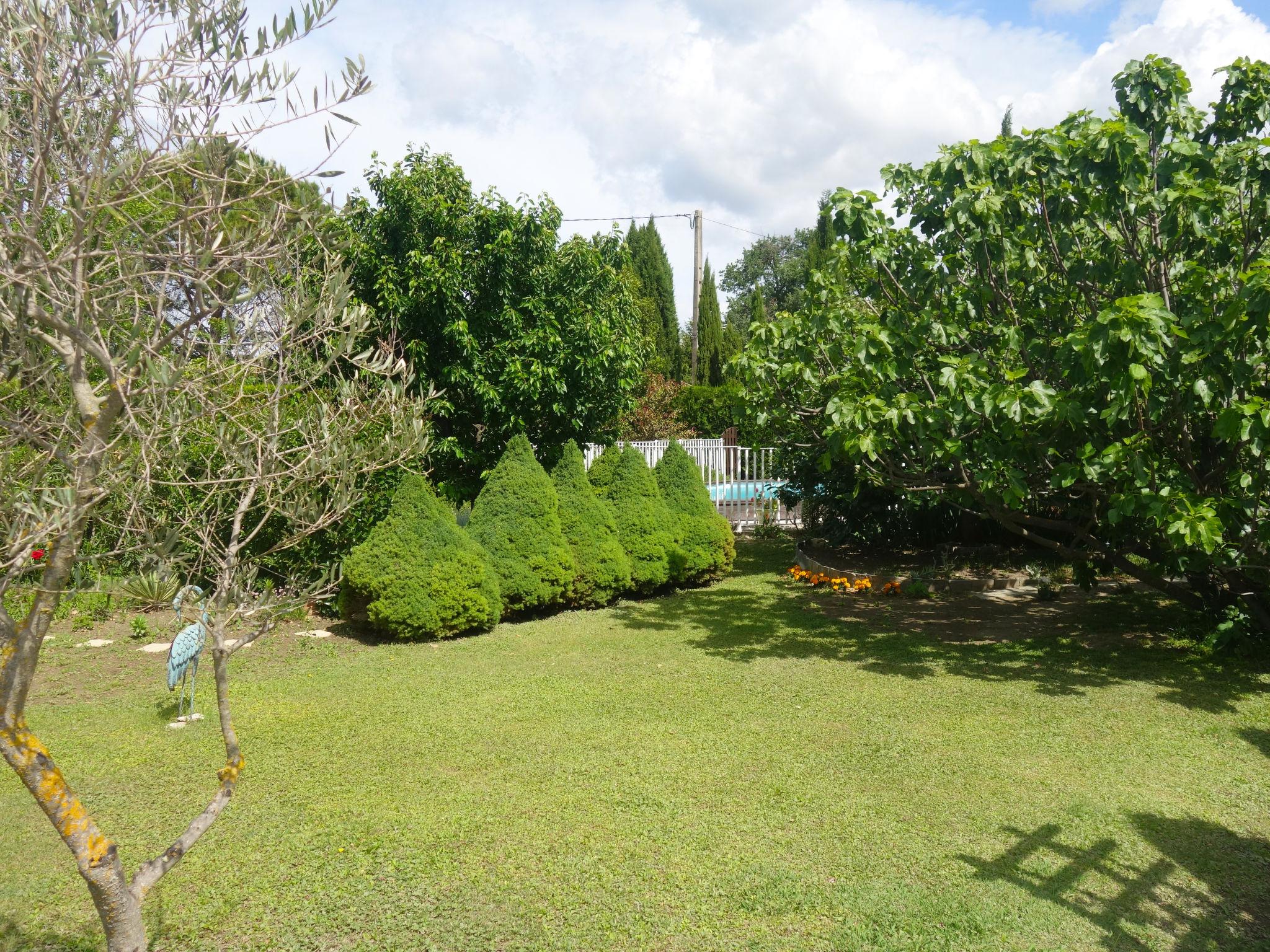 Foto 14 - Appartamento a Caumont-sur-Durance con piscina privata e giardino