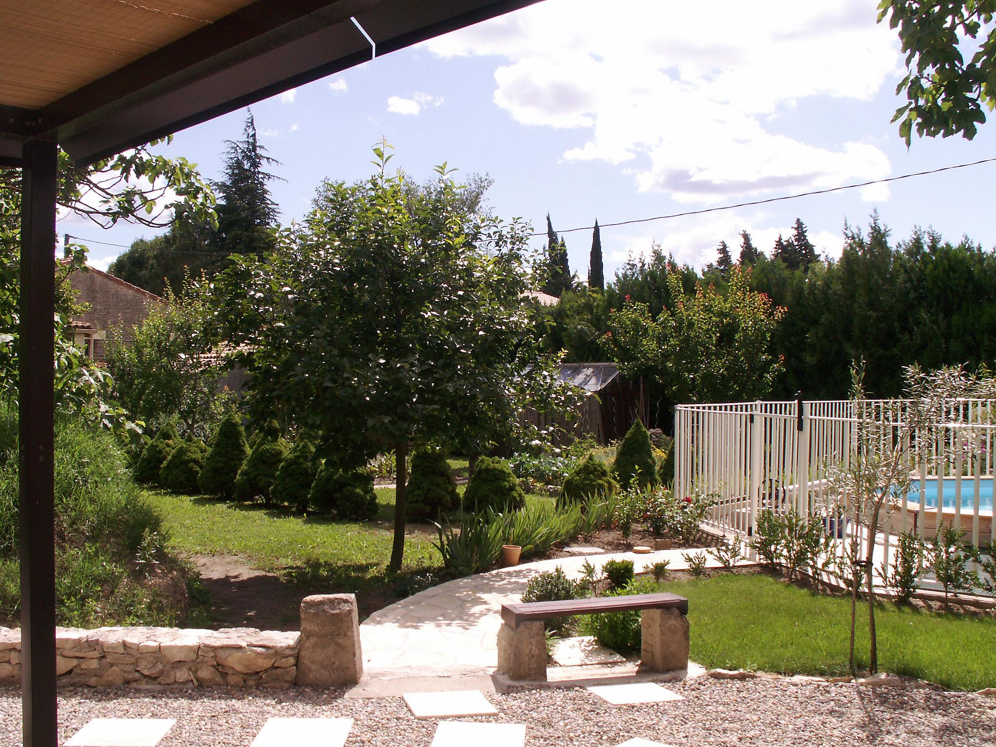 Photo 11 - Apartment in Caumont-sur-Durance with private pool and garden