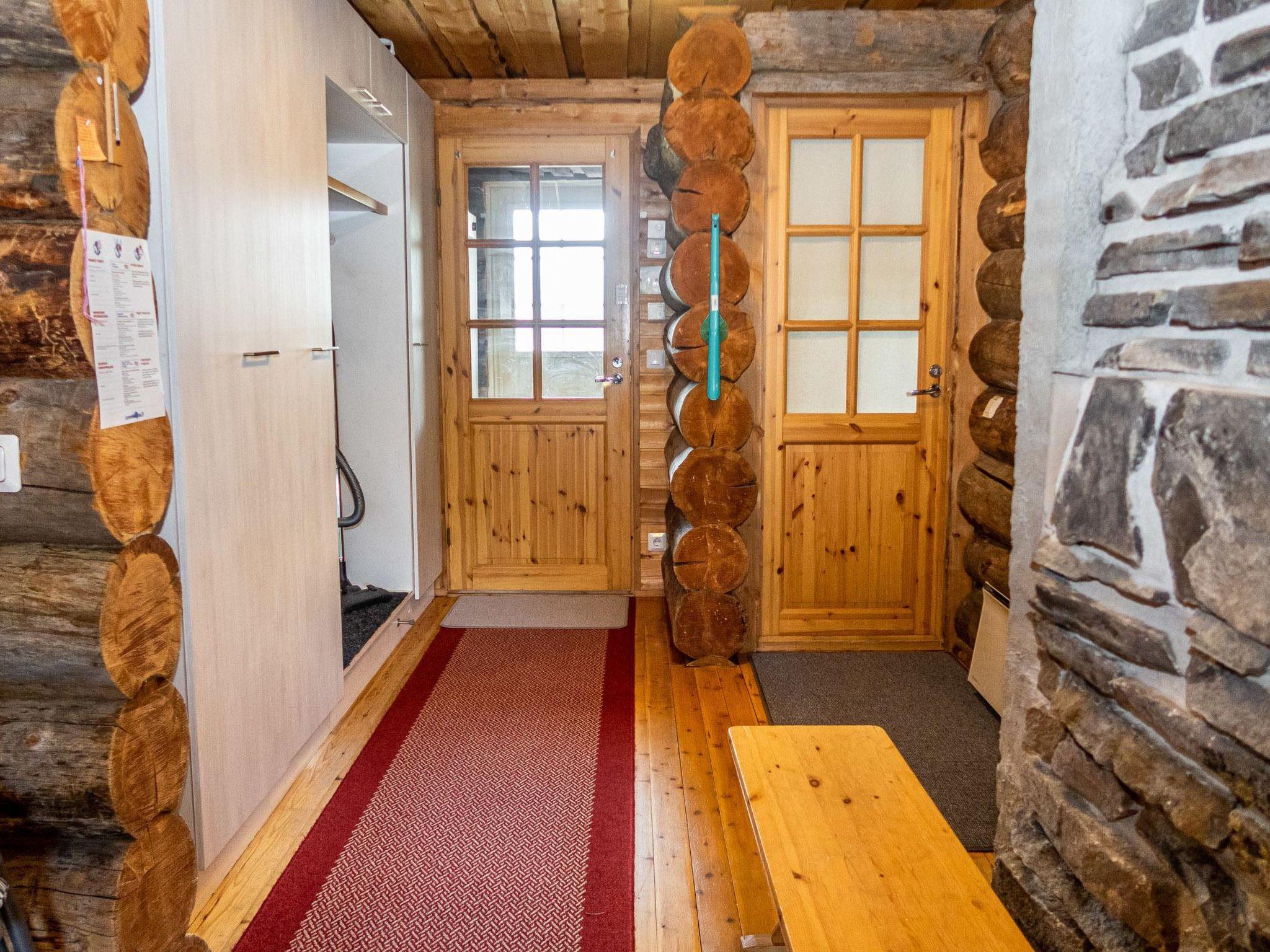 Foto 9 - Casa de 1 habitación en Kuusamo con sauna y vistas a la montaña
