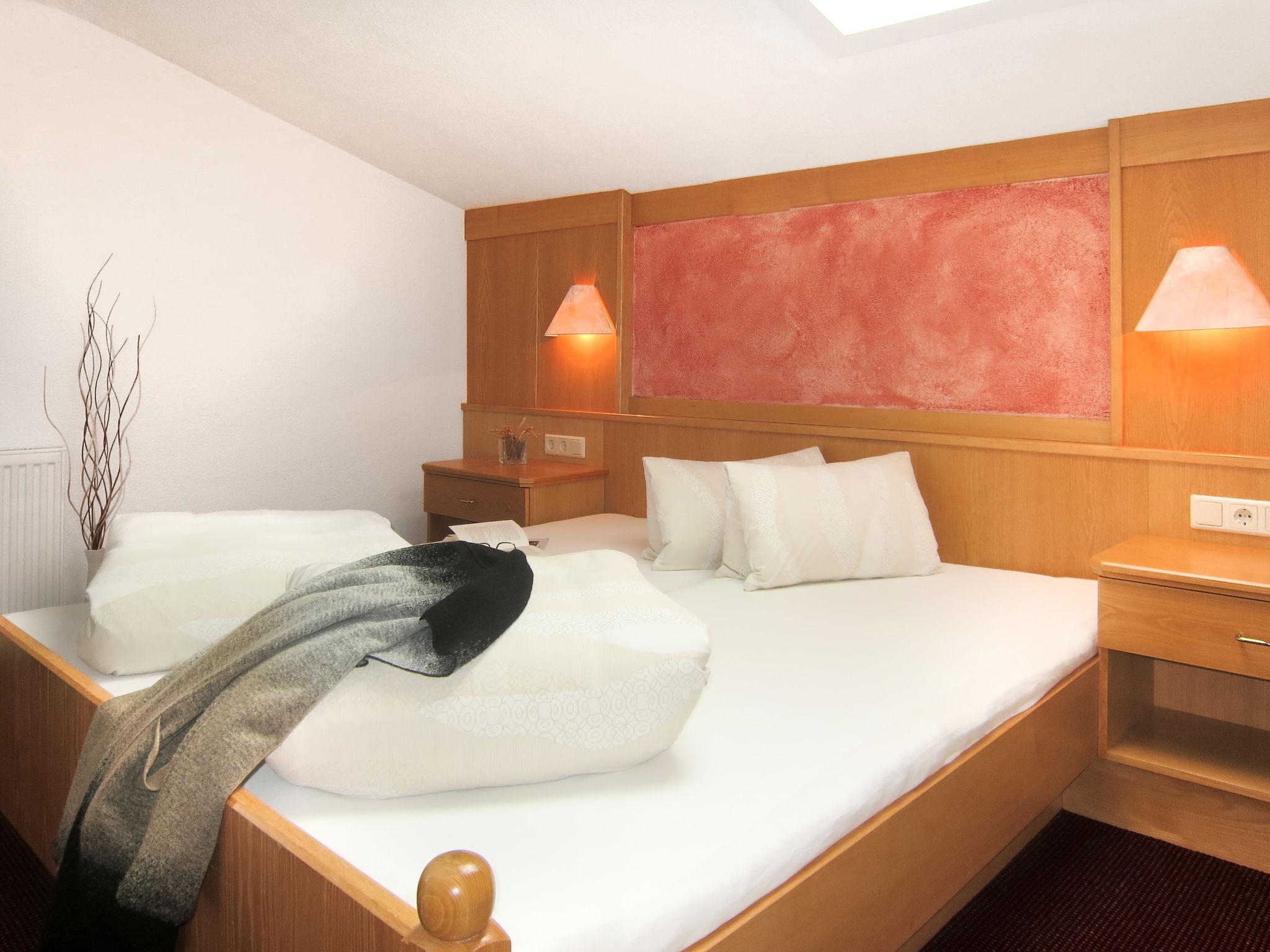 Foto 10 - Appartamento con 5 camere da letto a Sölden con vista sulle montagne