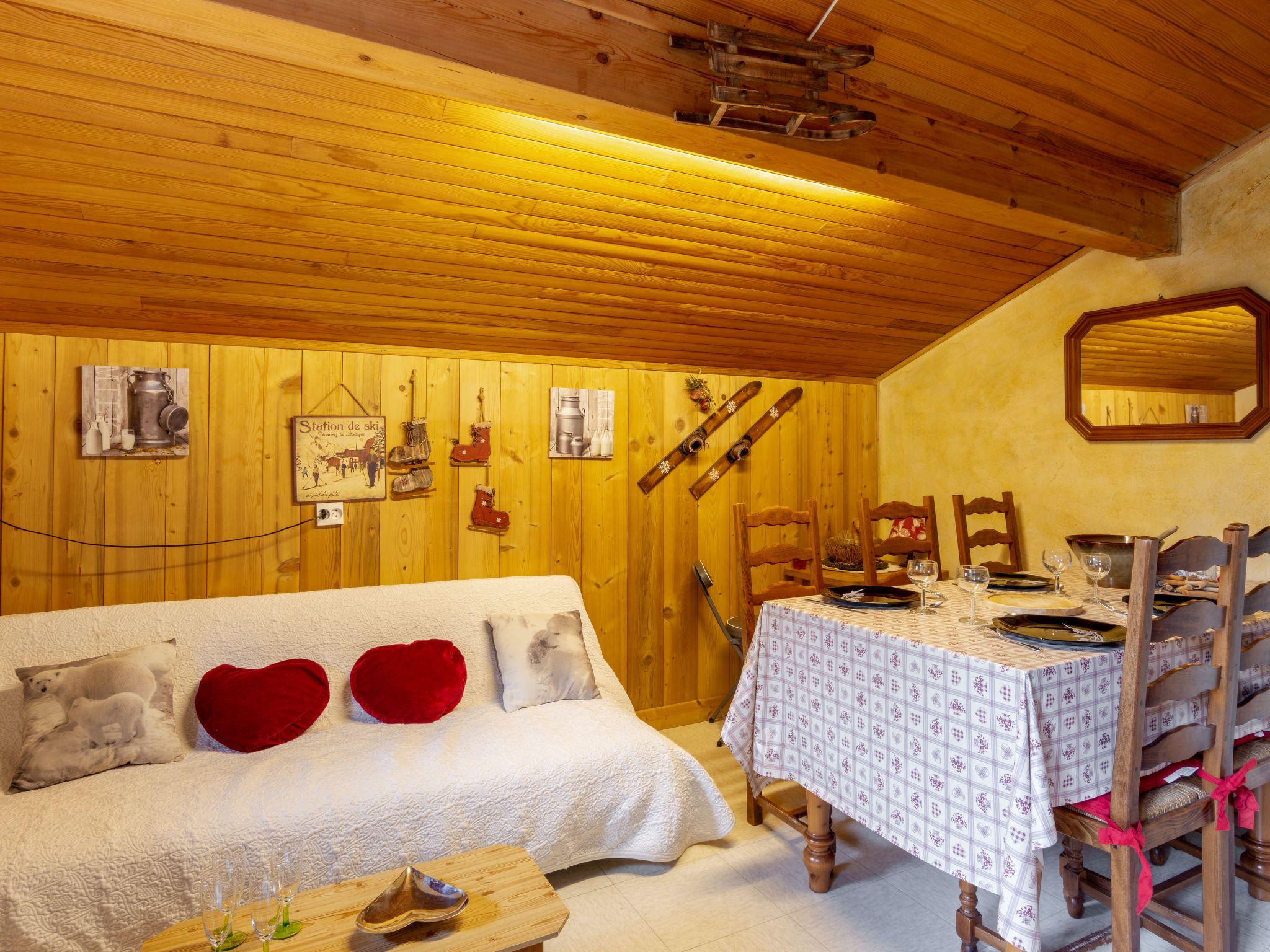 Foto 1 - Appartamento con 1 camera da letto a Saint-Gervais-les-Bains con giardino e vista sulle montagne