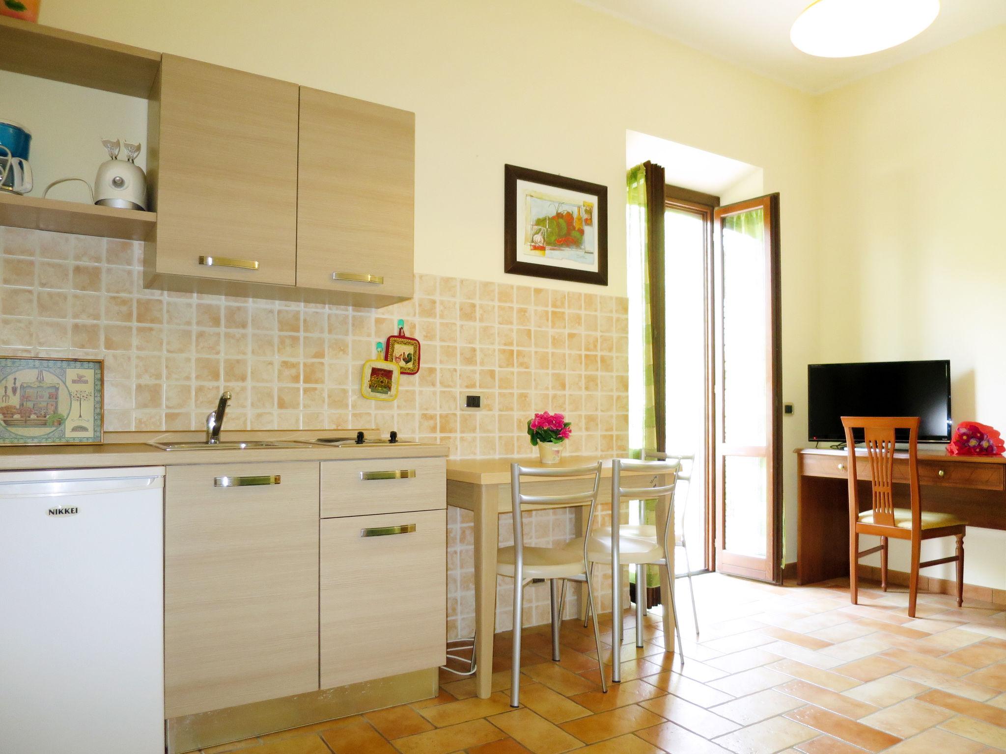 Photo 7 - 1 bedroom Apartment in Caprarola with swimming pool and garden