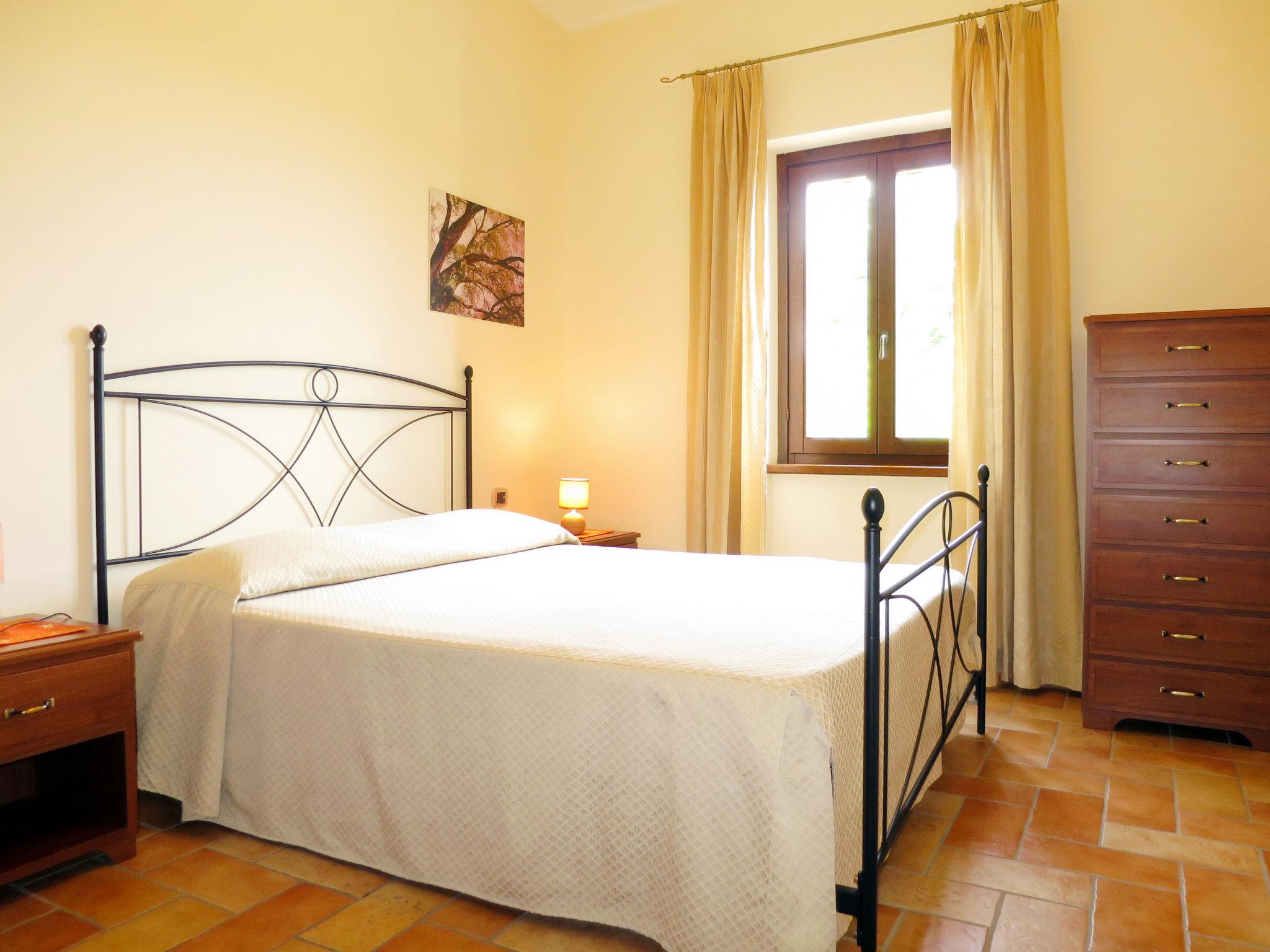 Photo 11 - 1 bedroom Apartment in Caprarola with swimming pool and garden