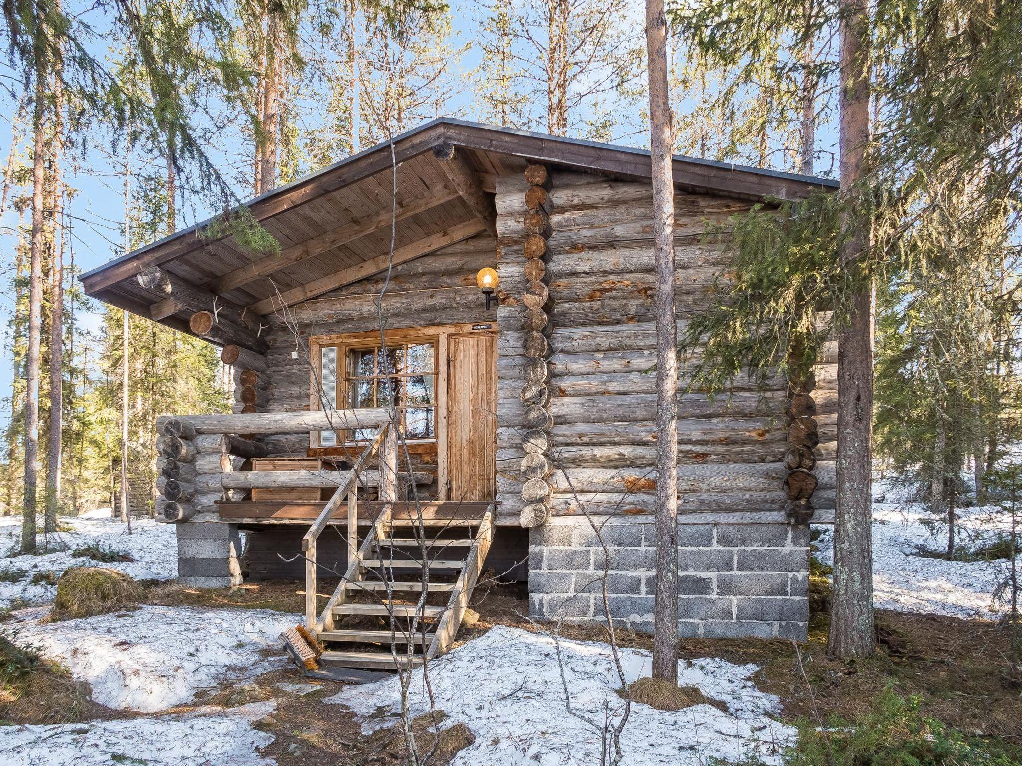 Foto 1 - Casa de 1 habitación en Kuusamo con sauna y vistas a la montaña