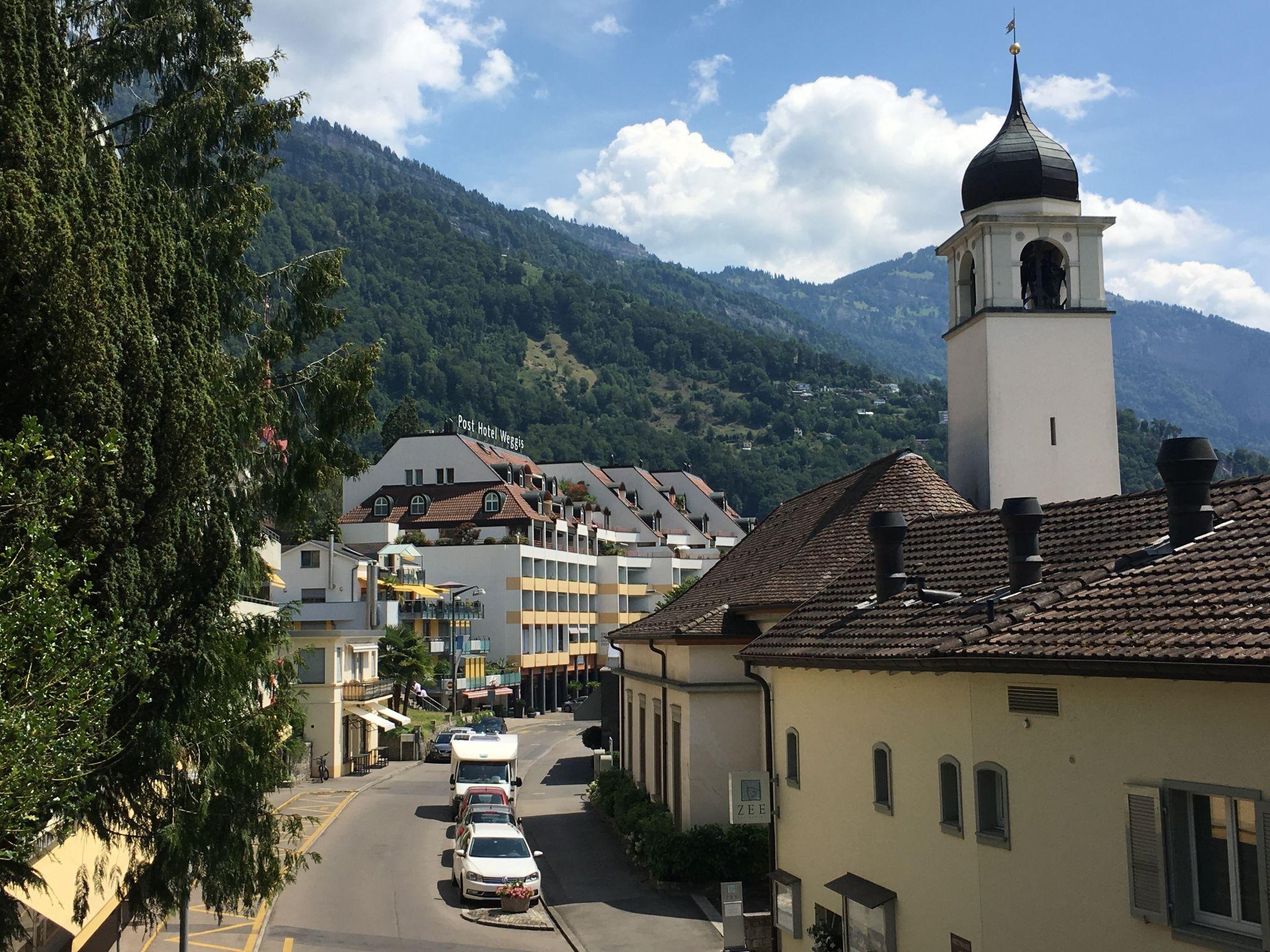 Foto 25 - Appartamento con 2 camere da letto a Weggis con vista sulle montagne