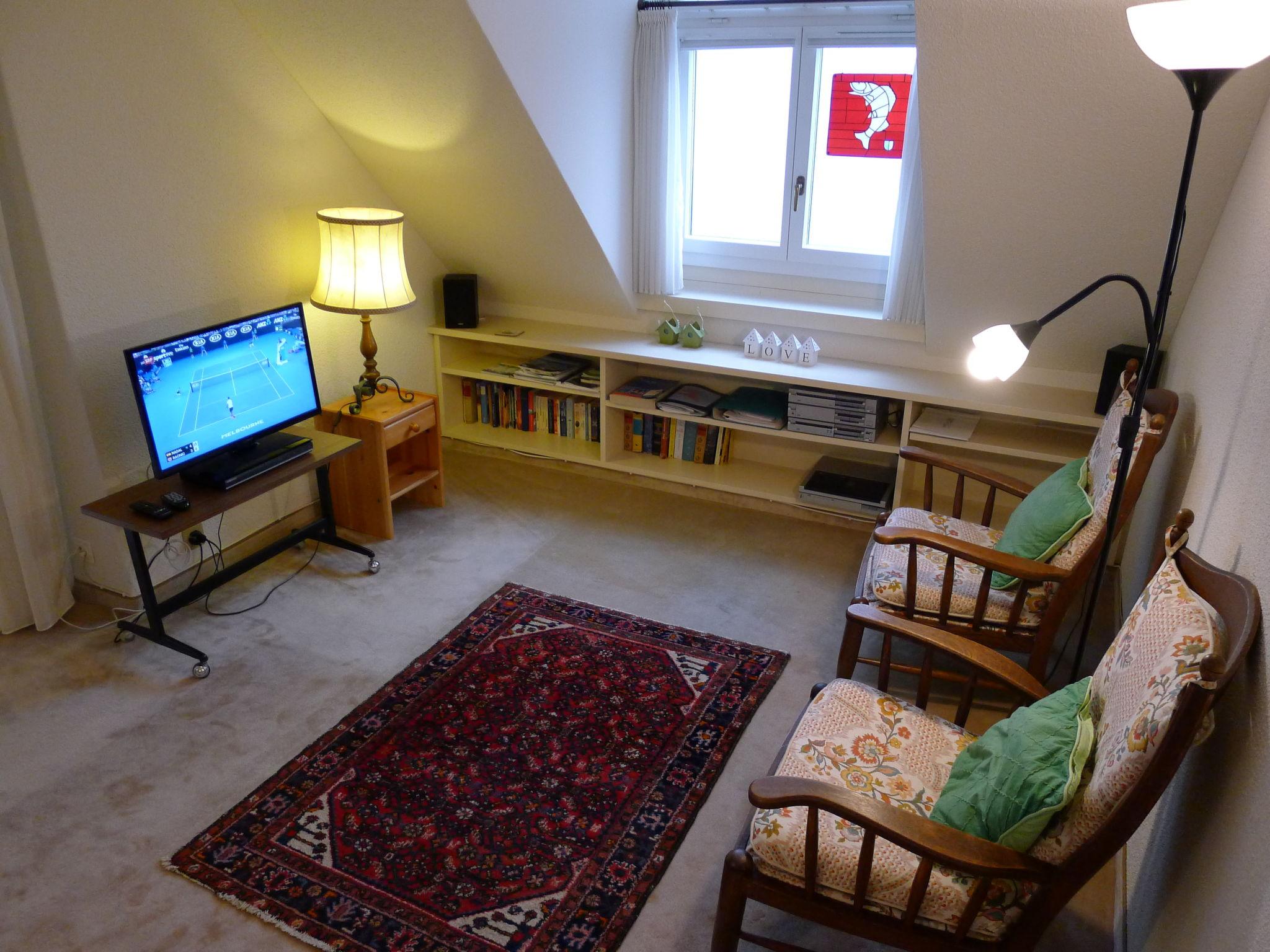 Photo 4 - Appartement de 2 chambres à Weggis avec vues sur la montagne