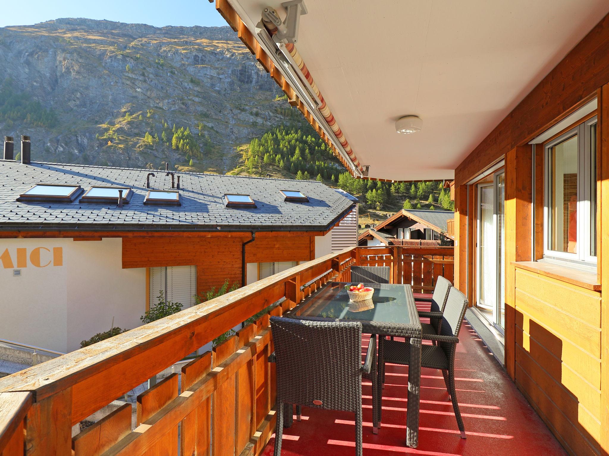 Photo 19 - 2 bedroom Apartment in Zermatt with mountain view