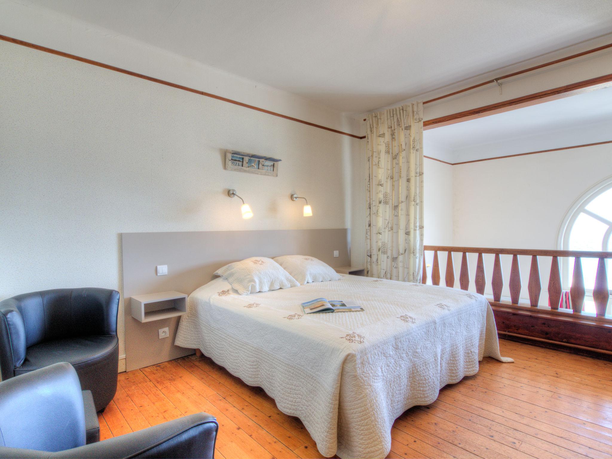 Foto 16 - Appartamento con 4 camere da letto a Dinard con vista mare