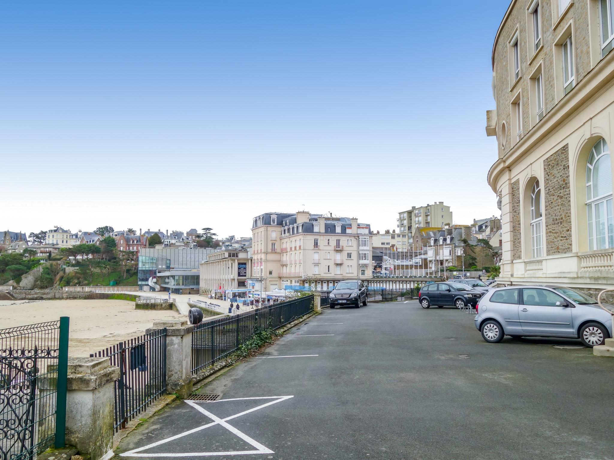 Photo 17 - 2 bedroom Apartment in Dinard with sea view