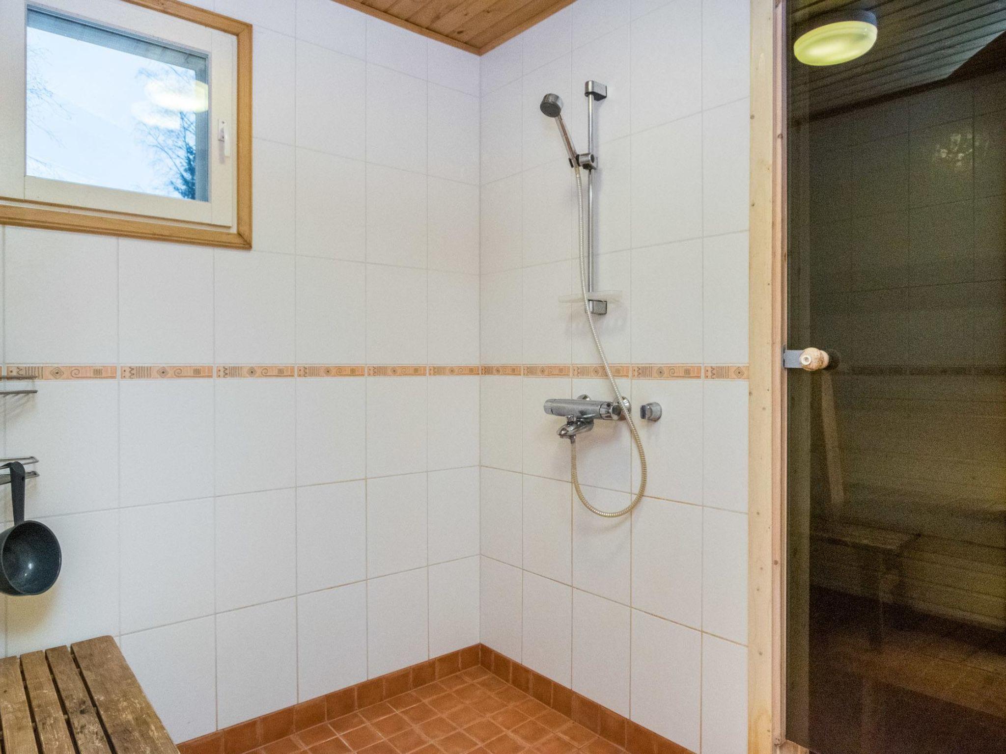 Foto 22 - Casa de 3 quartos em Hameenlinna com sauna