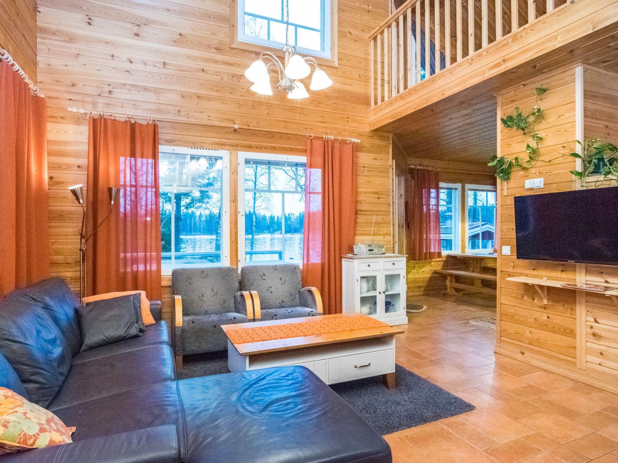 Foto 9 - Casa de 3 habitaciones en Hameenlinna con sauna