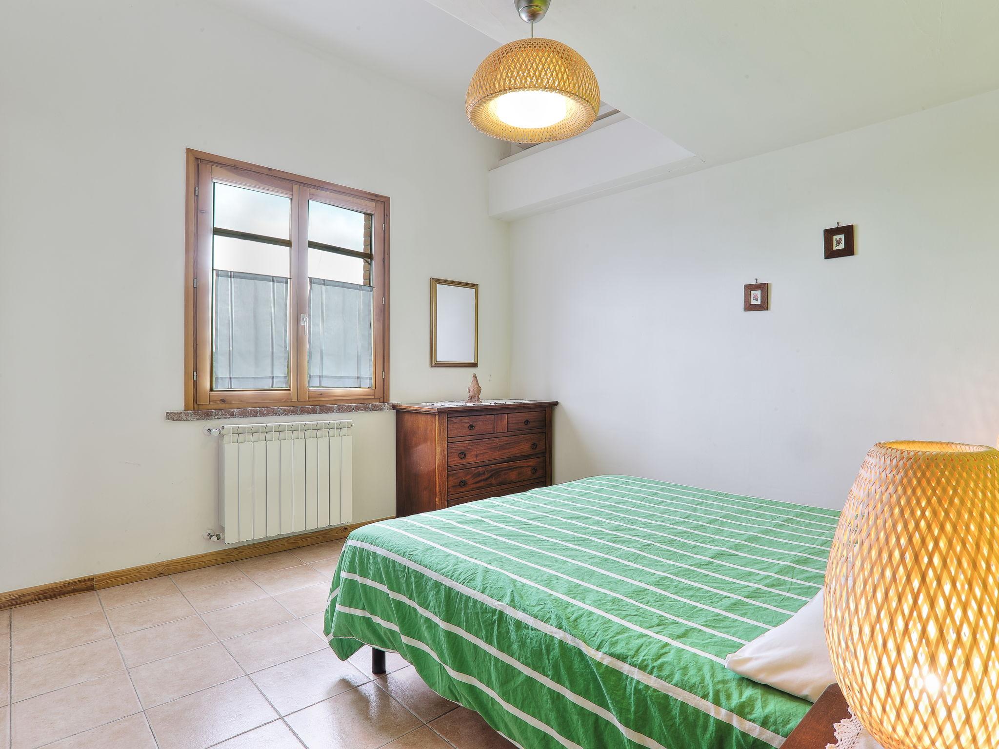 Foto 13 - Apartment mit 2 Schlafzimmern in Montaione mit schwimmbad und garten