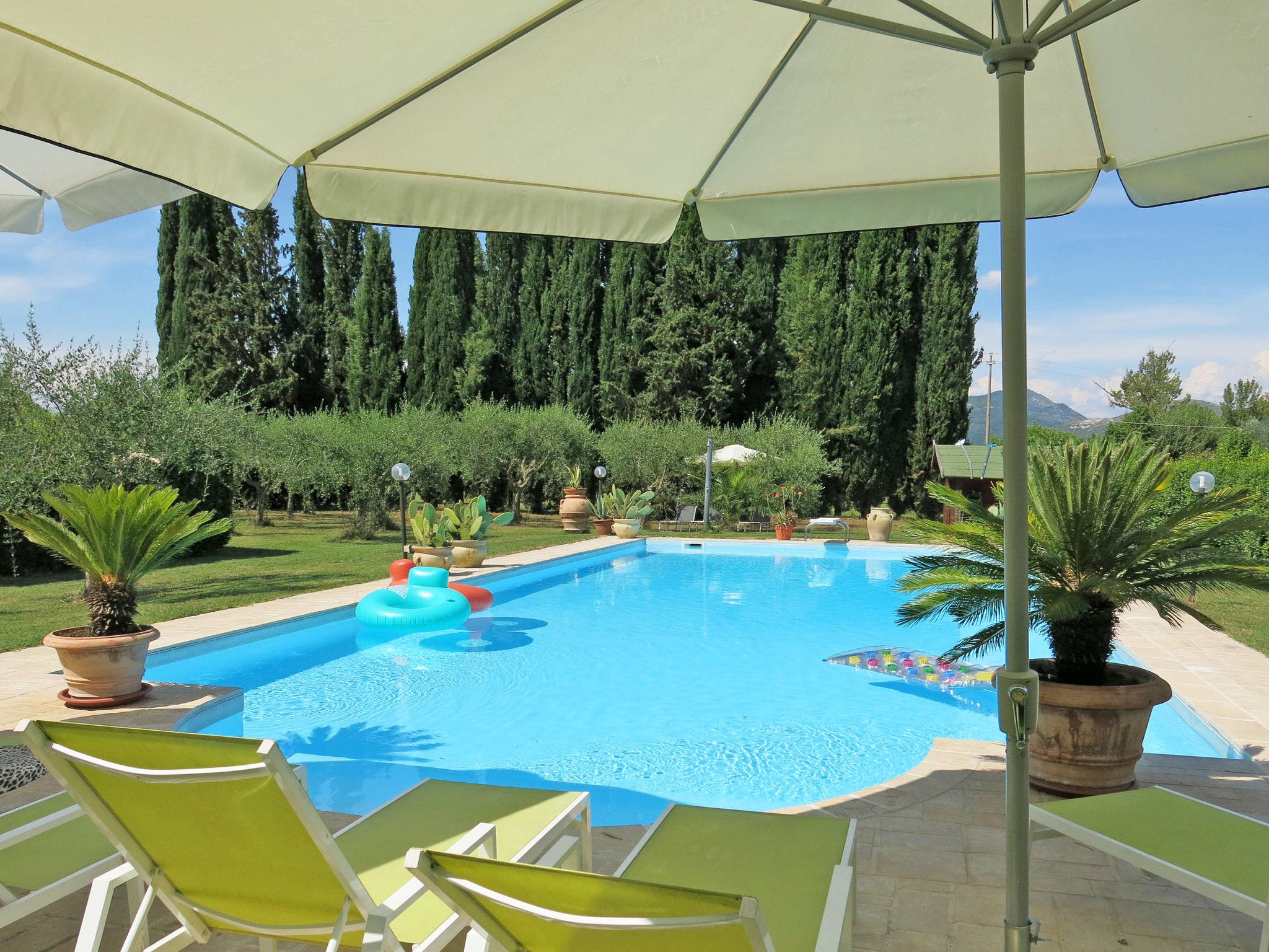 Foto 18 - Casa de 1 quarto em Pisa com piscina privada e jardim