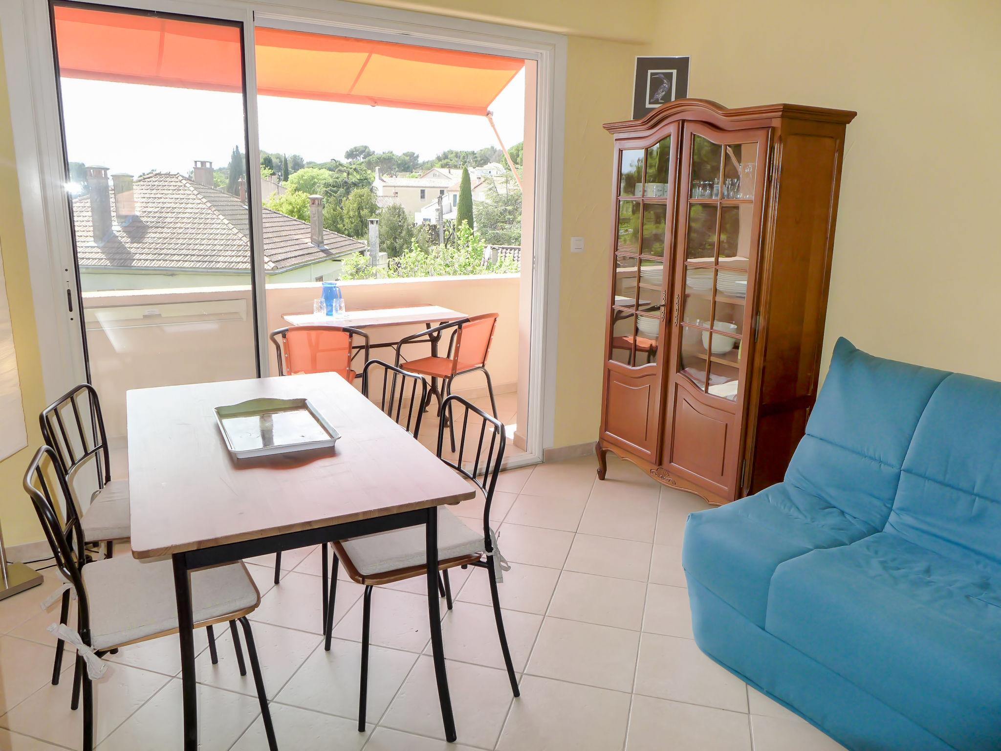 Photo 6 - 1 bedroom Apartment in Saint-Cyr-sur-Mer with terrace and sea view