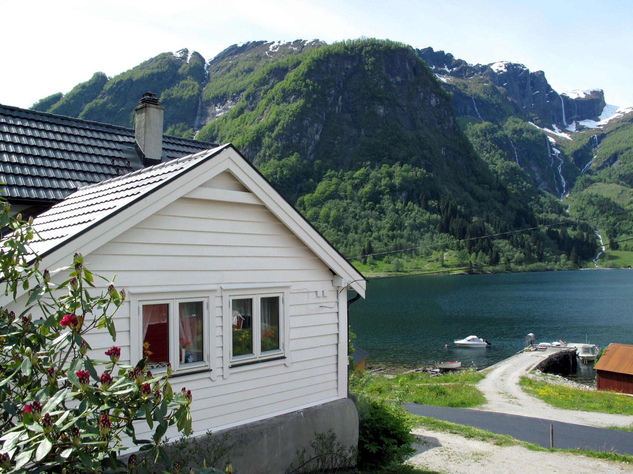 Foto 1 - Haus mit 3 Schlafzimmern in Vik i Sogn mit garten und terrasse
