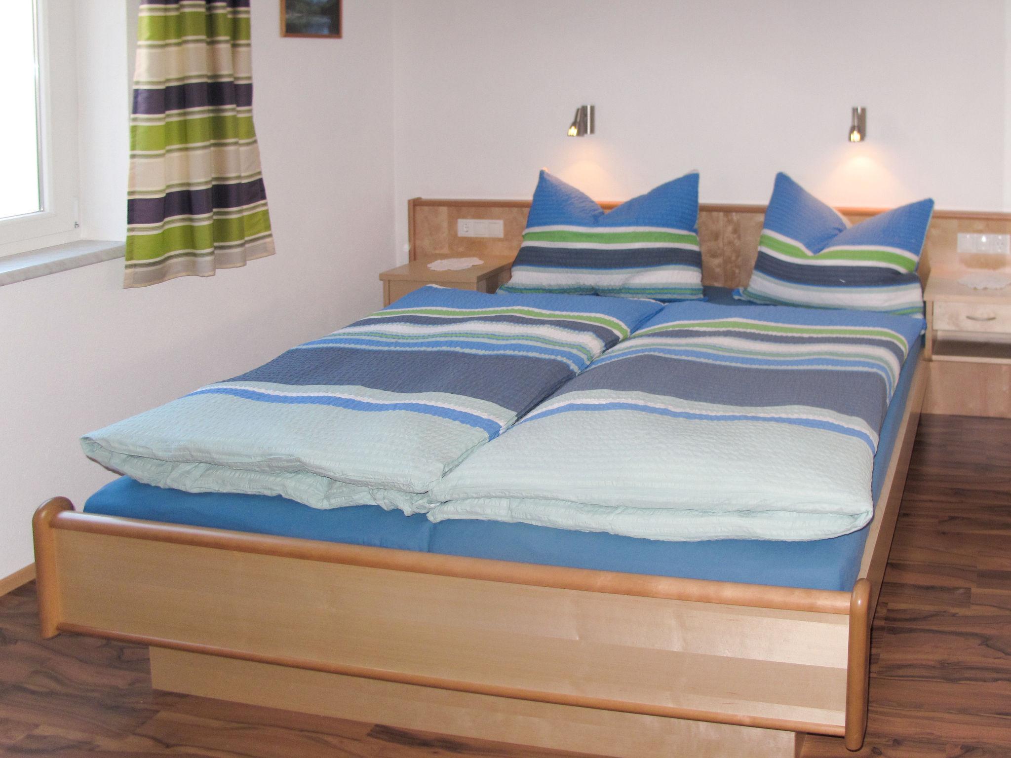Foto 6 - Appartamento con 3 camere da letto a Hippach con vista sulle montagne