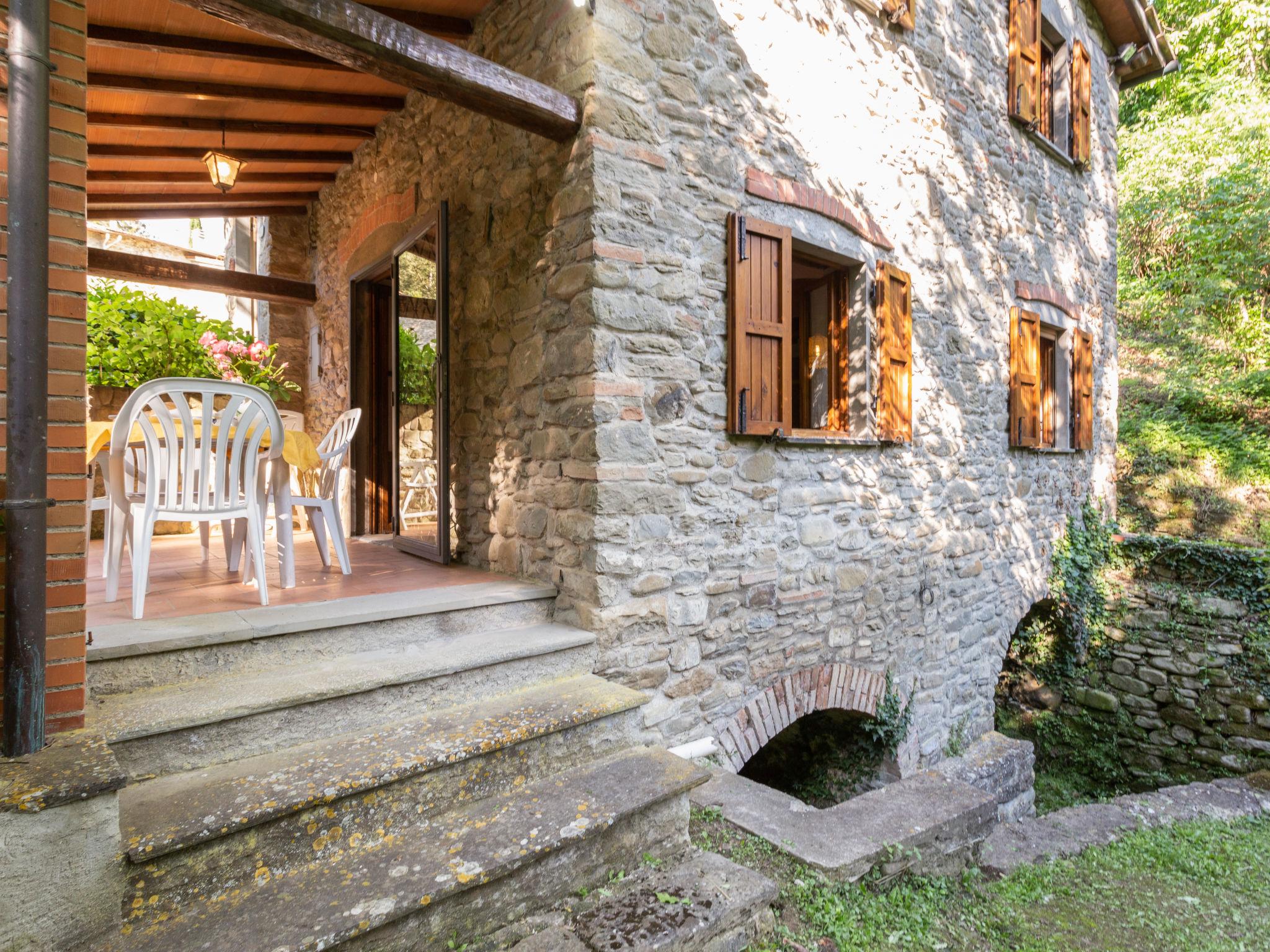 Photo 2 - Maison de 2 chambres à Vicchio avec jardin