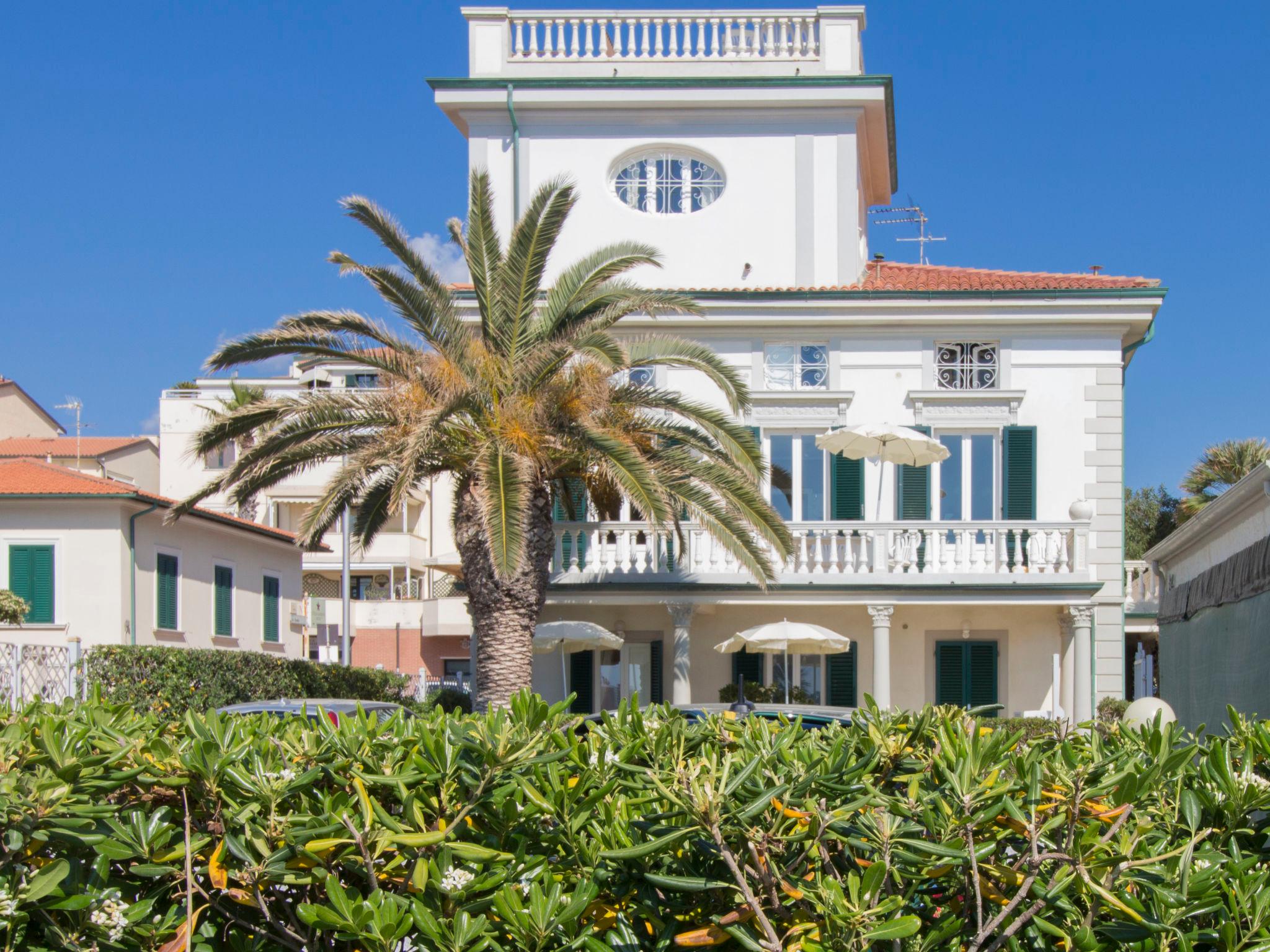 Foto 18 - Appartamento con 1 camera da letto a San Vincenzo con piscina e vista mare