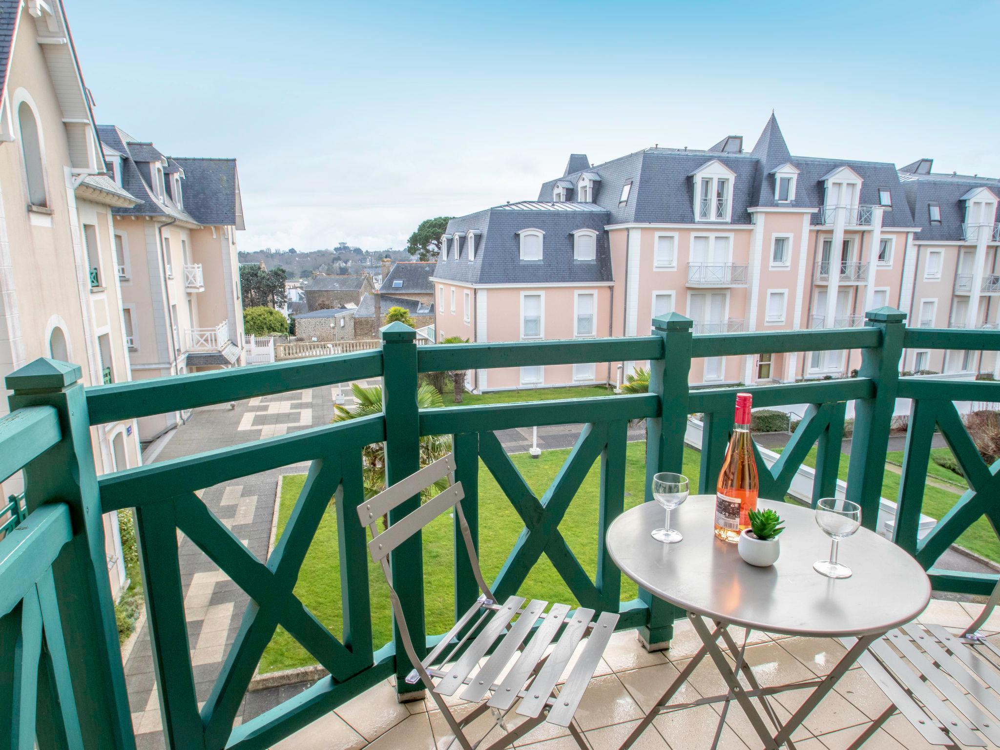 Foto 2 - Apartment mit 1 Schlafzimmer in Dinard mit blick aufs meer