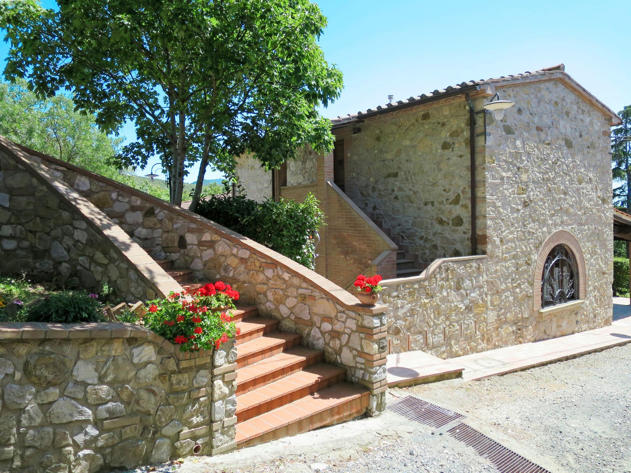 Foto 3 - Appartamento con 1 camera da letto a Santa Luce con piscina e terrazza