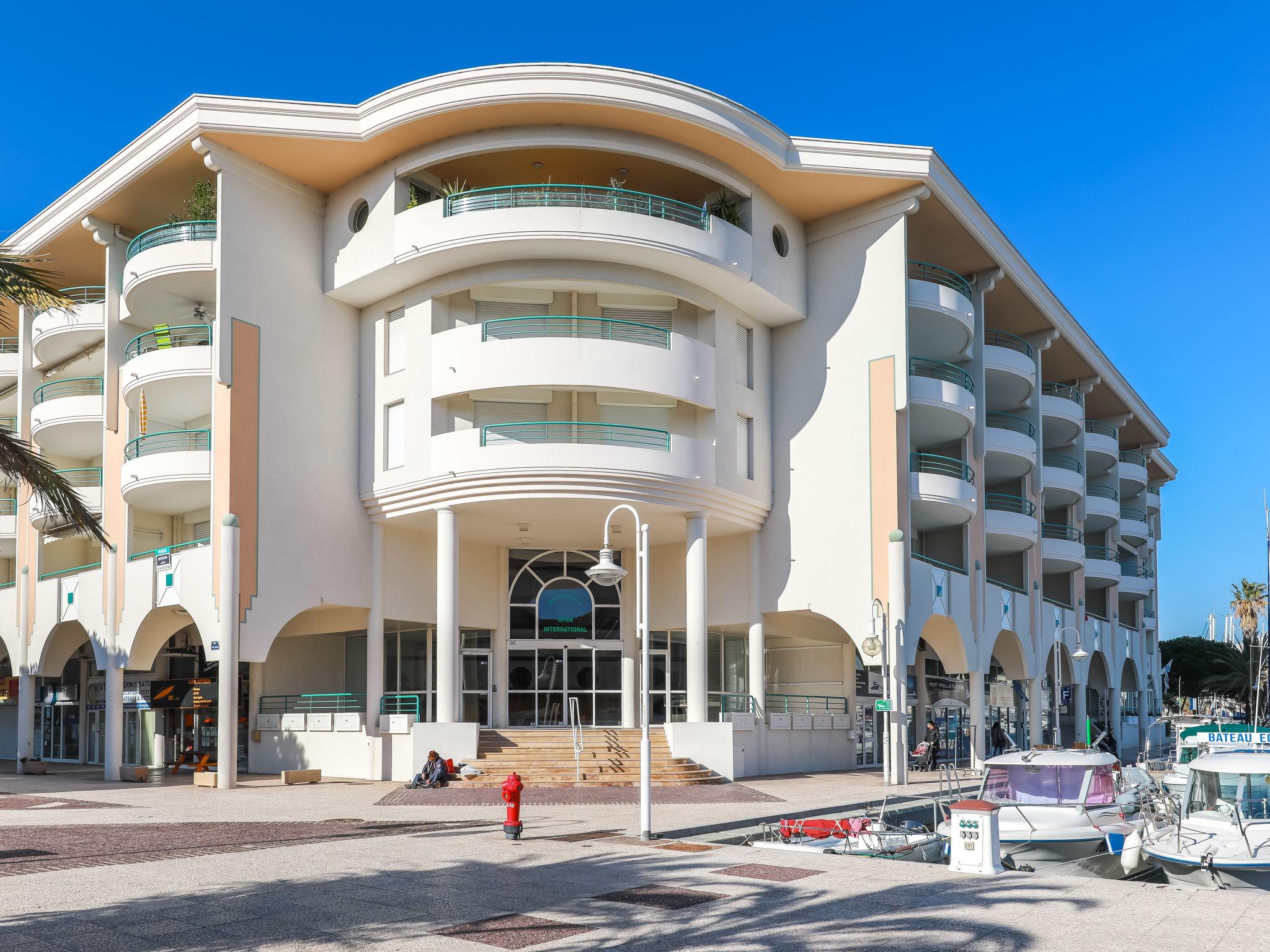 Photo 19 - Appartement de 1 chambre à Fréjus avec piscine et vues à la mer