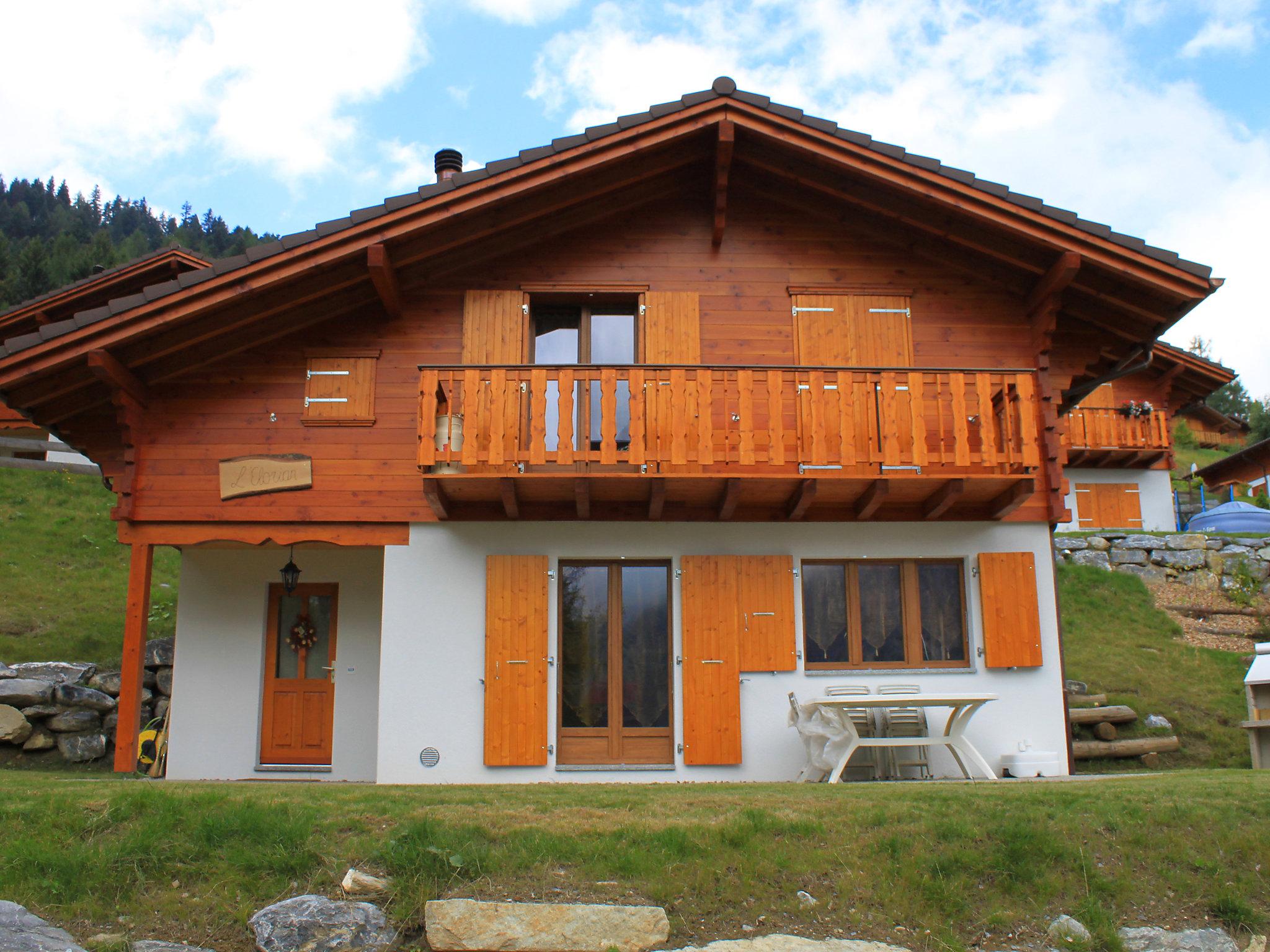 Foto 1 - Casa con 3 camere da letto a Chamoson con terrazza e vista sulle montagne