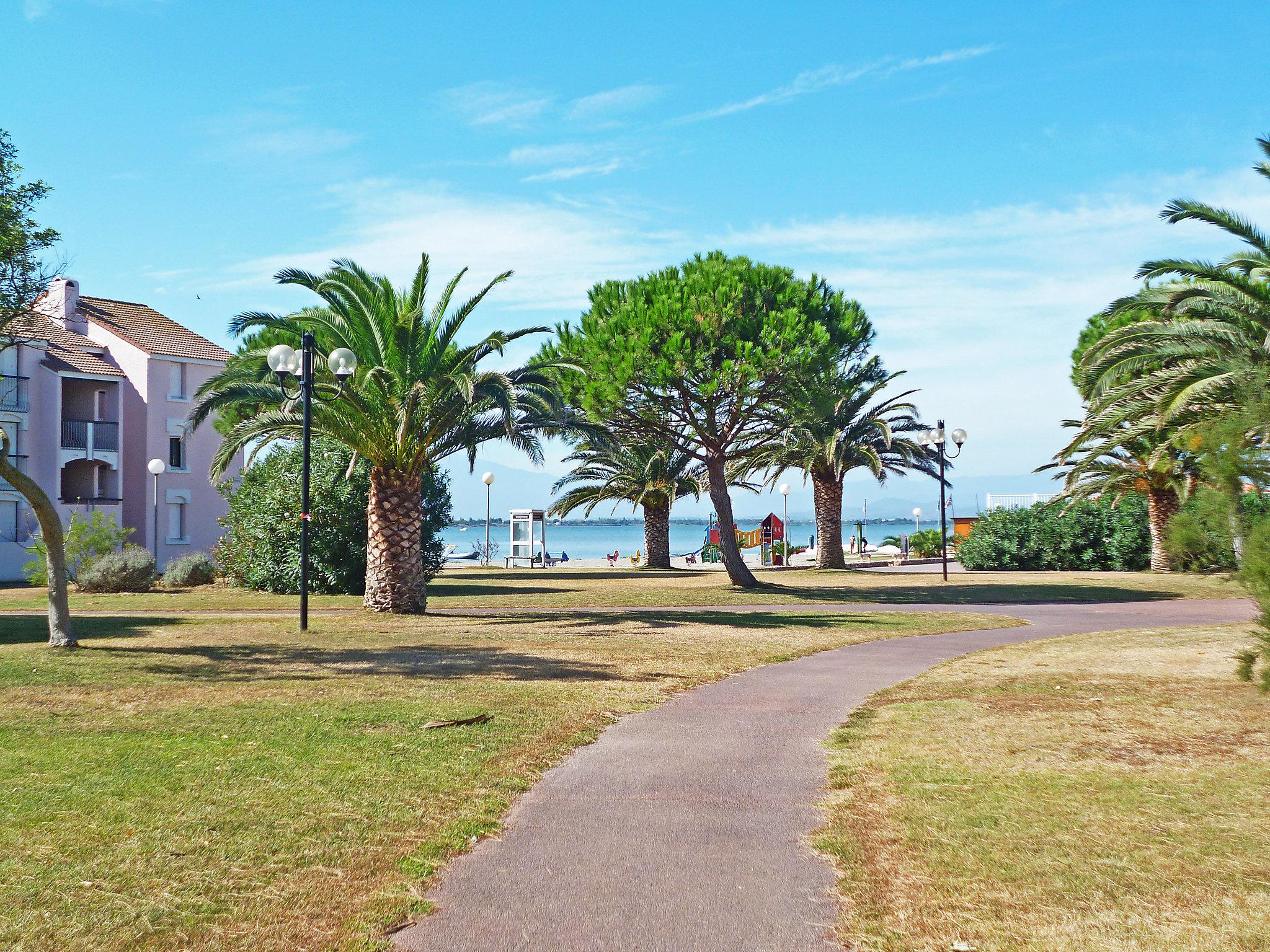 Photo 5 - 1 bedroom Apartment in Le Barcarès with terrace and sea view