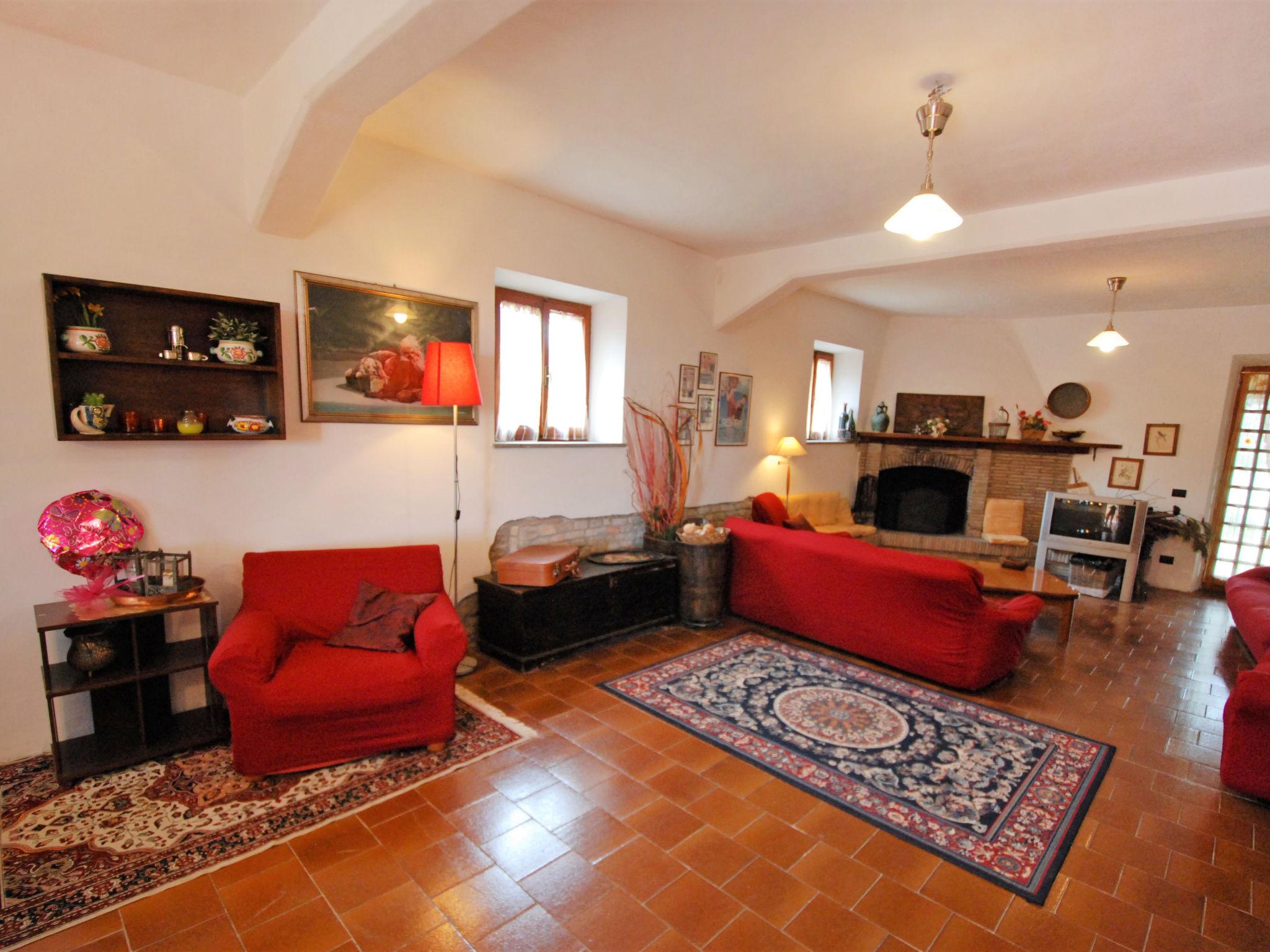 Photo 7 - 4 bedroom House in Pesaro with garden and sea view