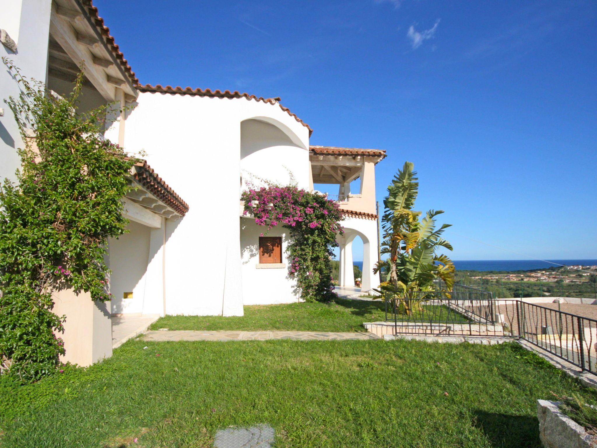 Foto 3 - Apartamento de 2 quartos em Budoni com piscina e jardim