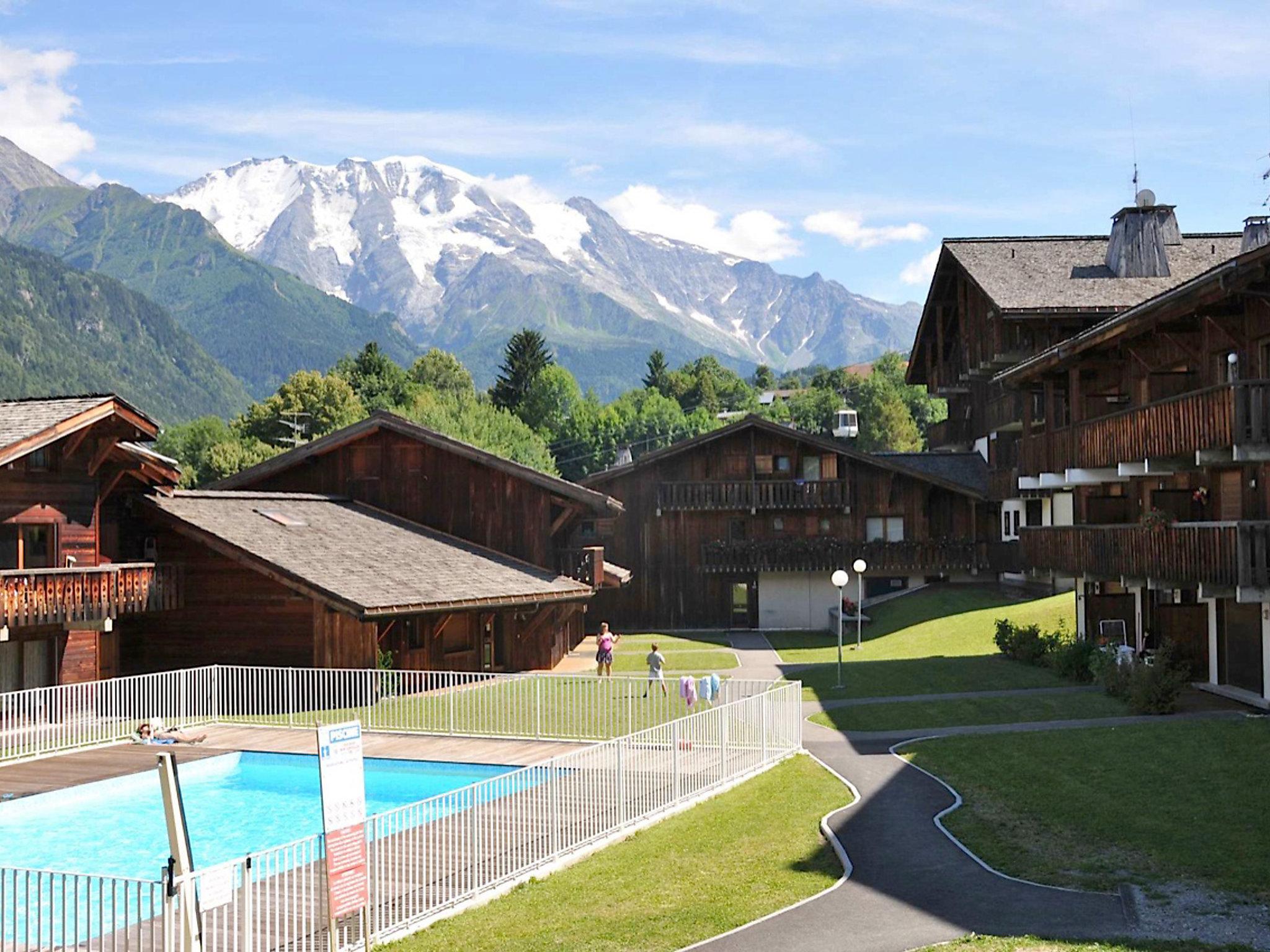 Foto 1 - Apartment mit 1 Schlafzimmer in Saint-Gervais-les-Bains mit schwimmbad und blick auf die berge