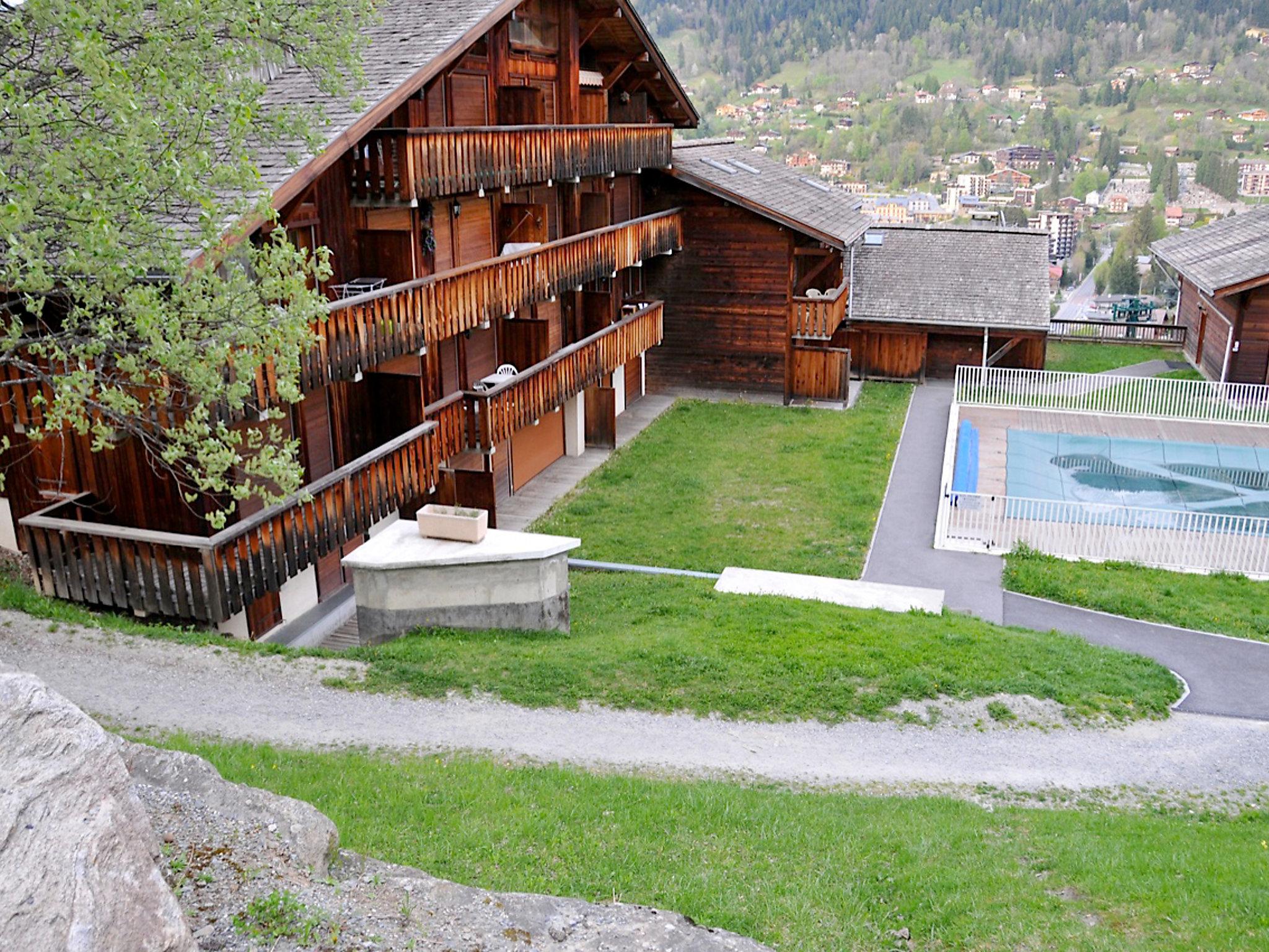 Foto 3 - Appartamento con 1 camera da letto a Saint-Gervais-les-Bains con piscina e vista sulle montagne
