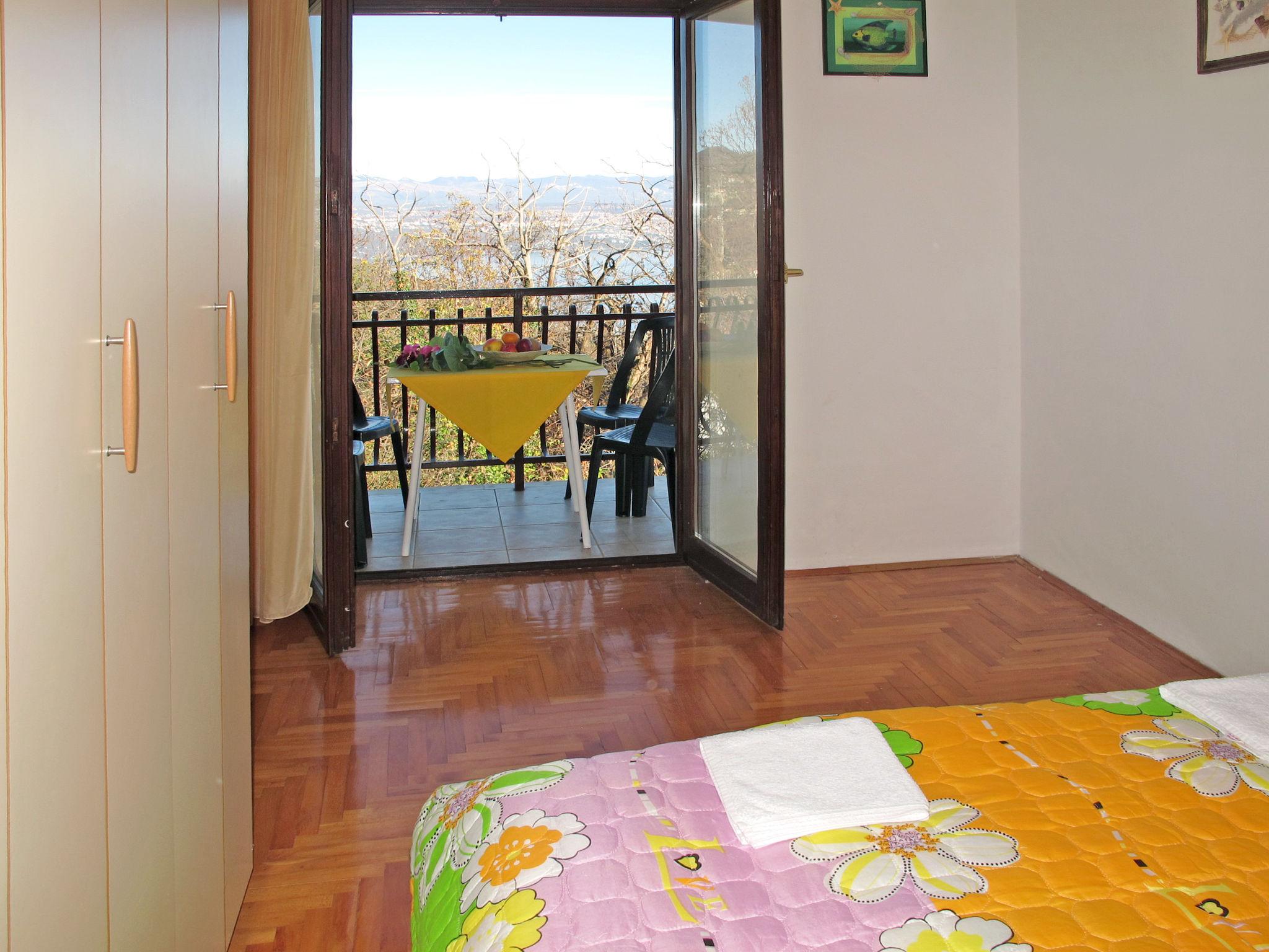 Foto 13 - Apartamento de 3 quartos em Opatija com jardim e terraço