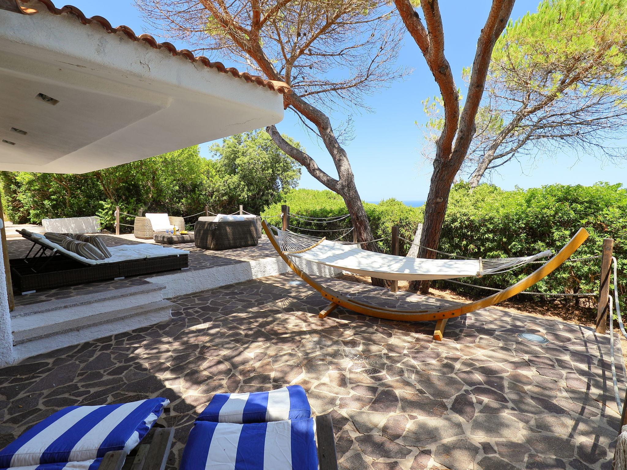 Photo 3 - Maison de 3 chambres à Aglientu avec terrasse et vues à la mer