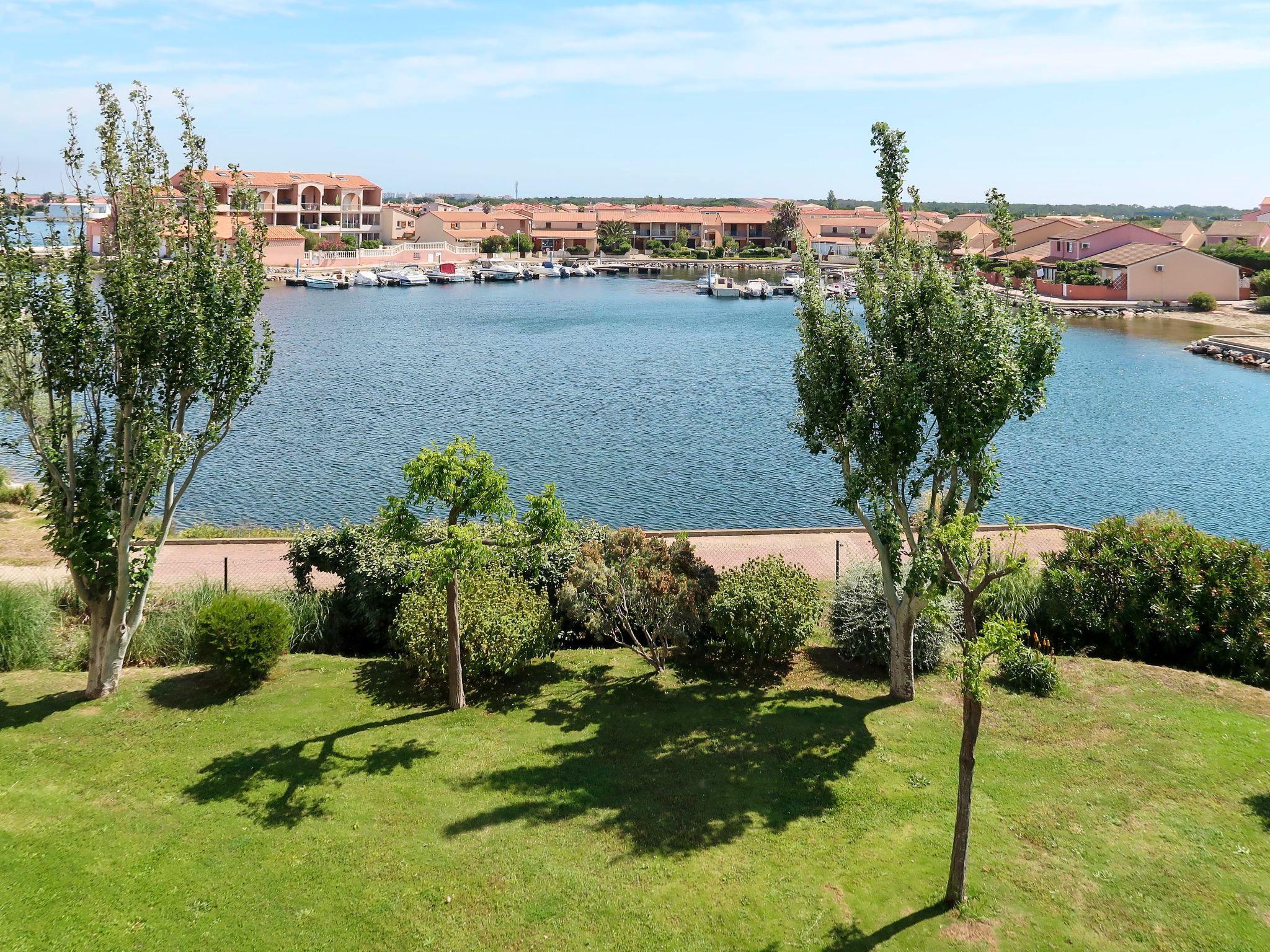 Foto 1 - Apartment mit 2 Schlafzimmern in Le Barcarès mit schwimmbad und blick aufs meer