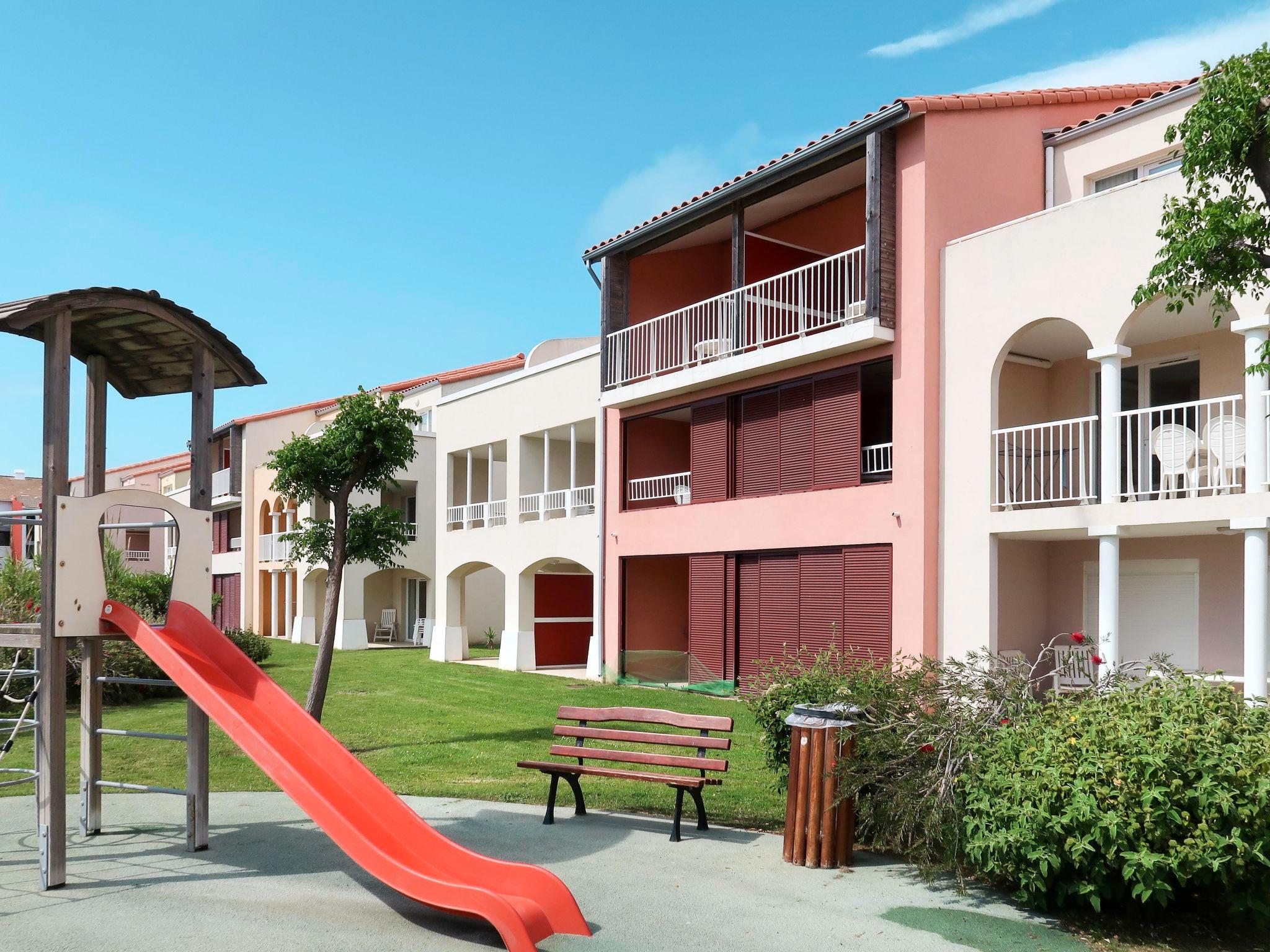 Photo 14 - 2 bedroom Apartment in Le Barcarès with swimming pool and sea view