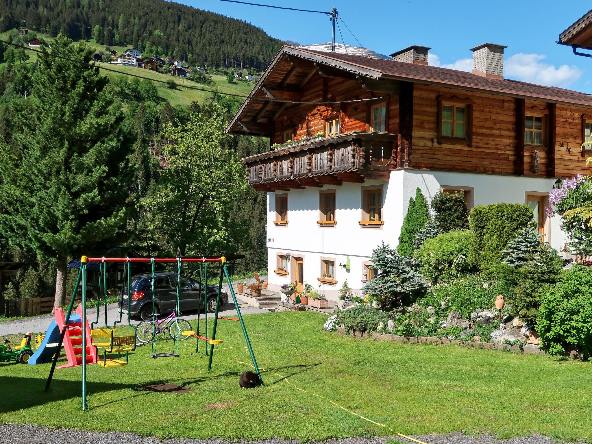 Photo 18 - 3 bedroom Apartment in See with garden and mountain view
