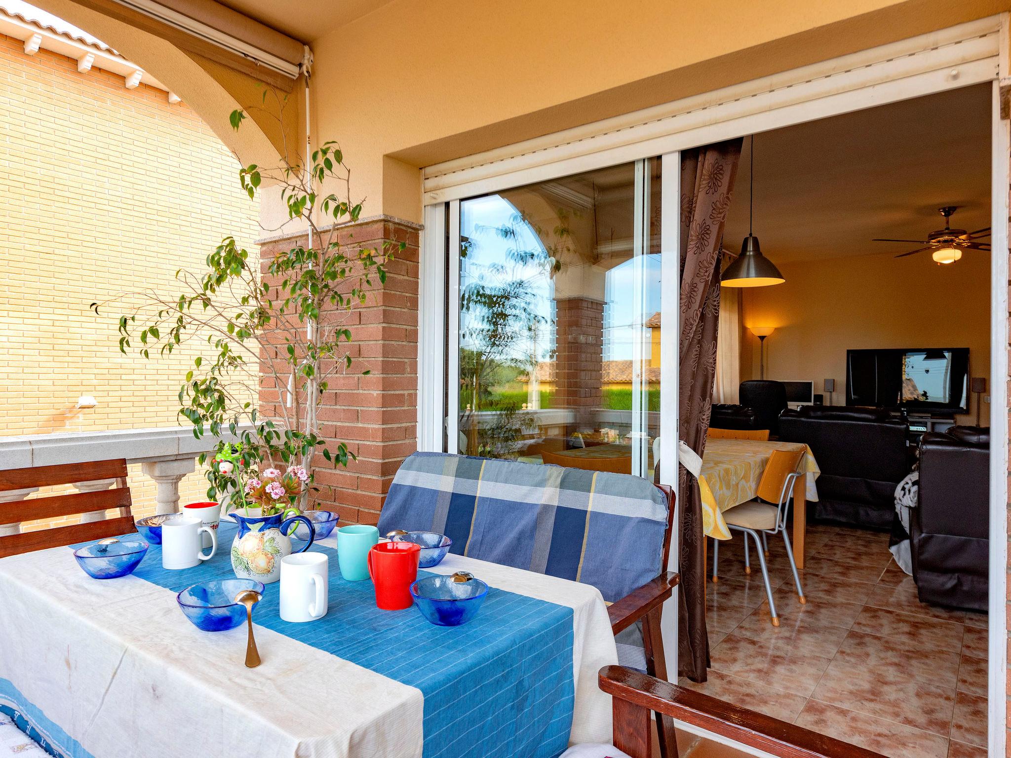 Foto 7 - Casa de 4 habitaciones en El Vendrell con piscina privada y jardín